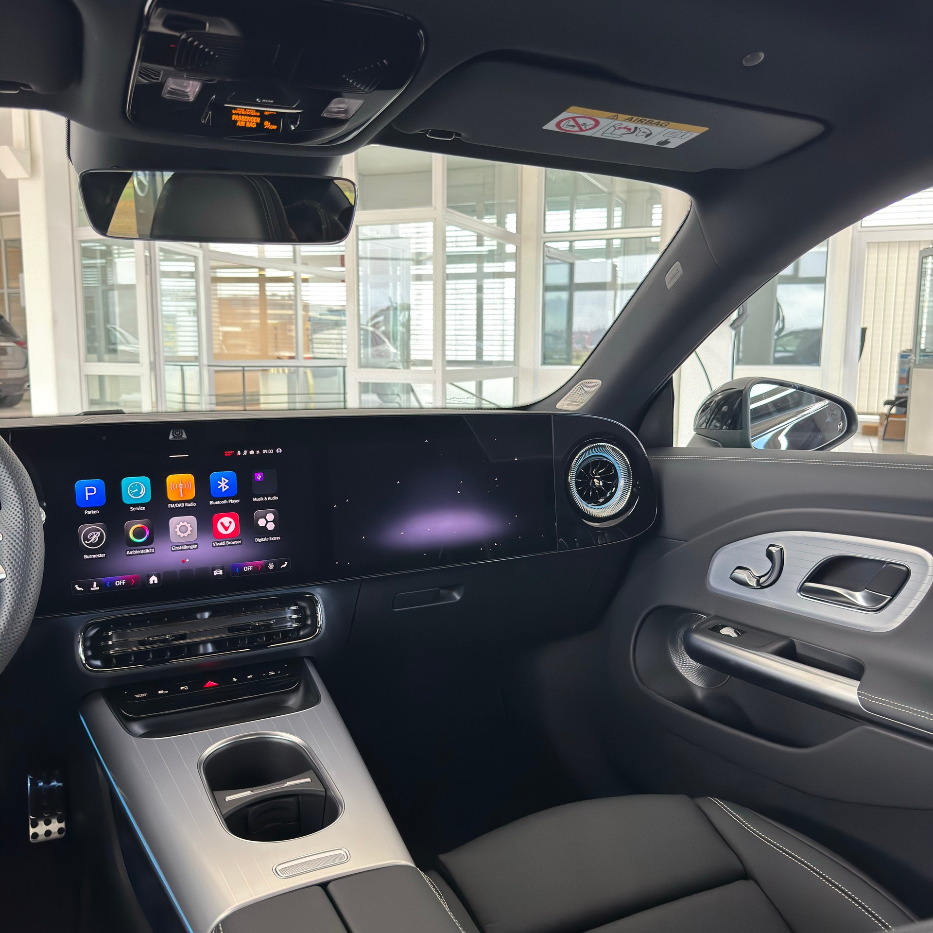 MERCEDES-BENZ CLA 220 4MATIC-image-12