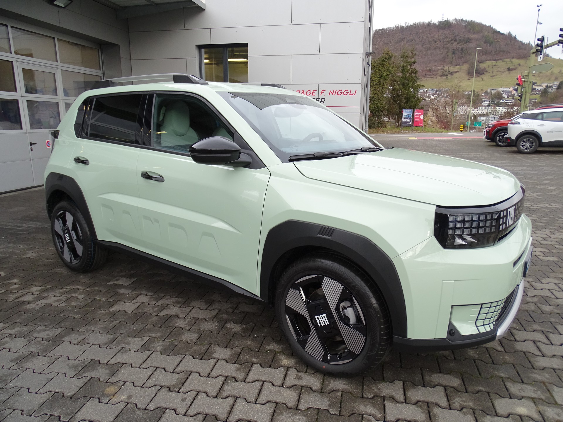 FIAT Grande Panda MHEV La Prima-showroom-element-1