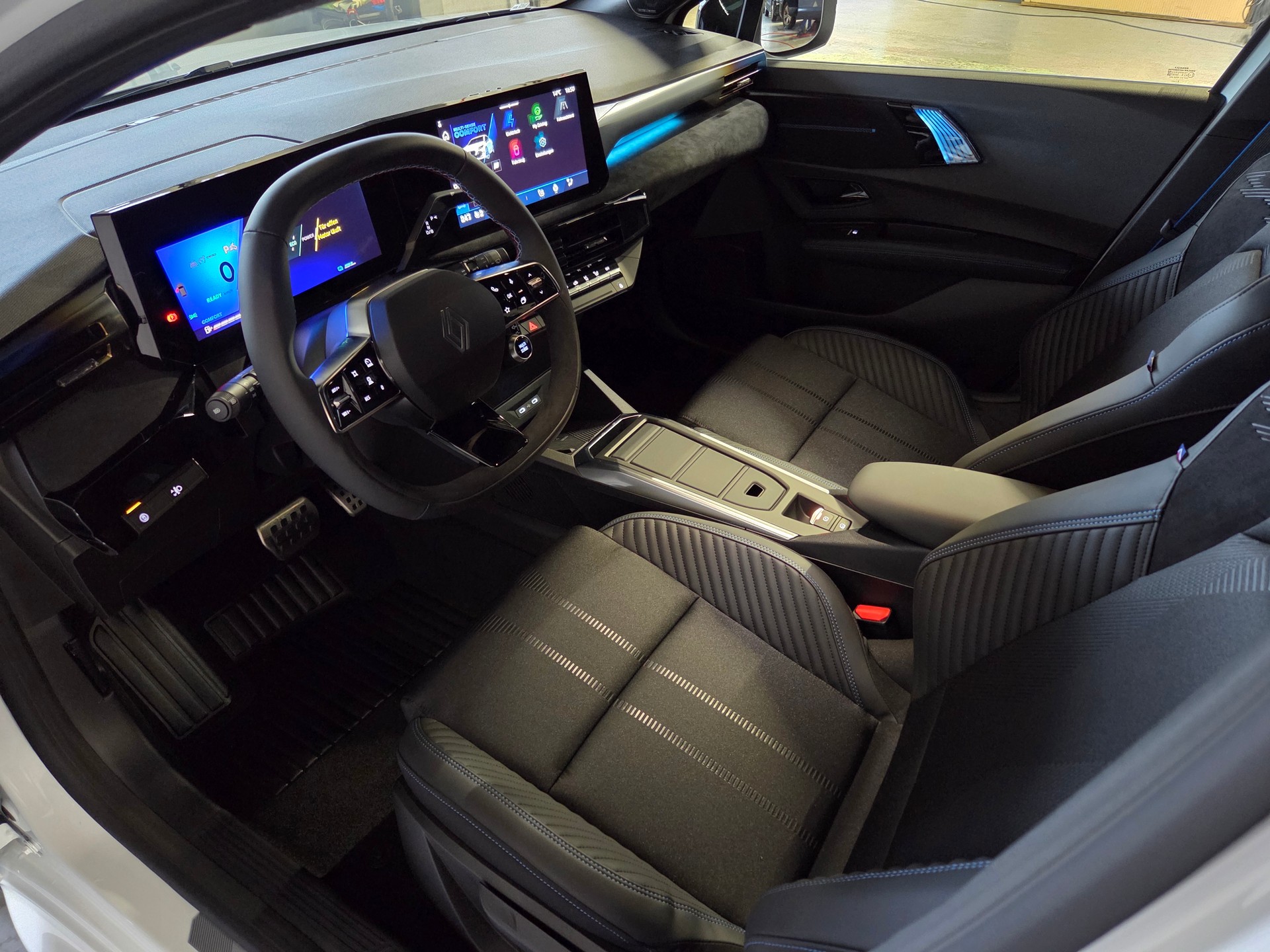 RENAULT CLIO E-TECH FULL HYBRID esprit Alpine full hybrid E-Tech 160-image-3