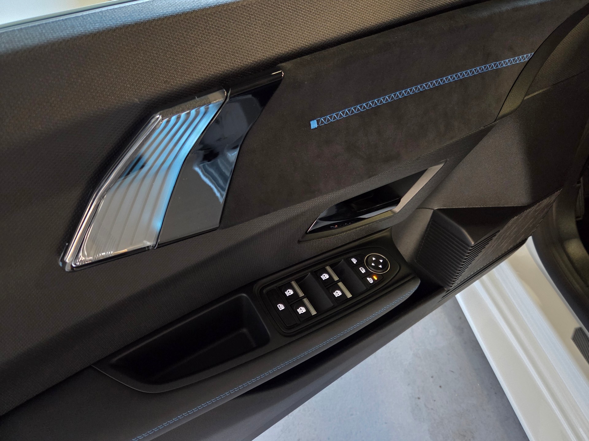 RENAULT CLIO E-TECH FULL HYBRID esprit Alpine full hybrid E-Tech 160-image-20