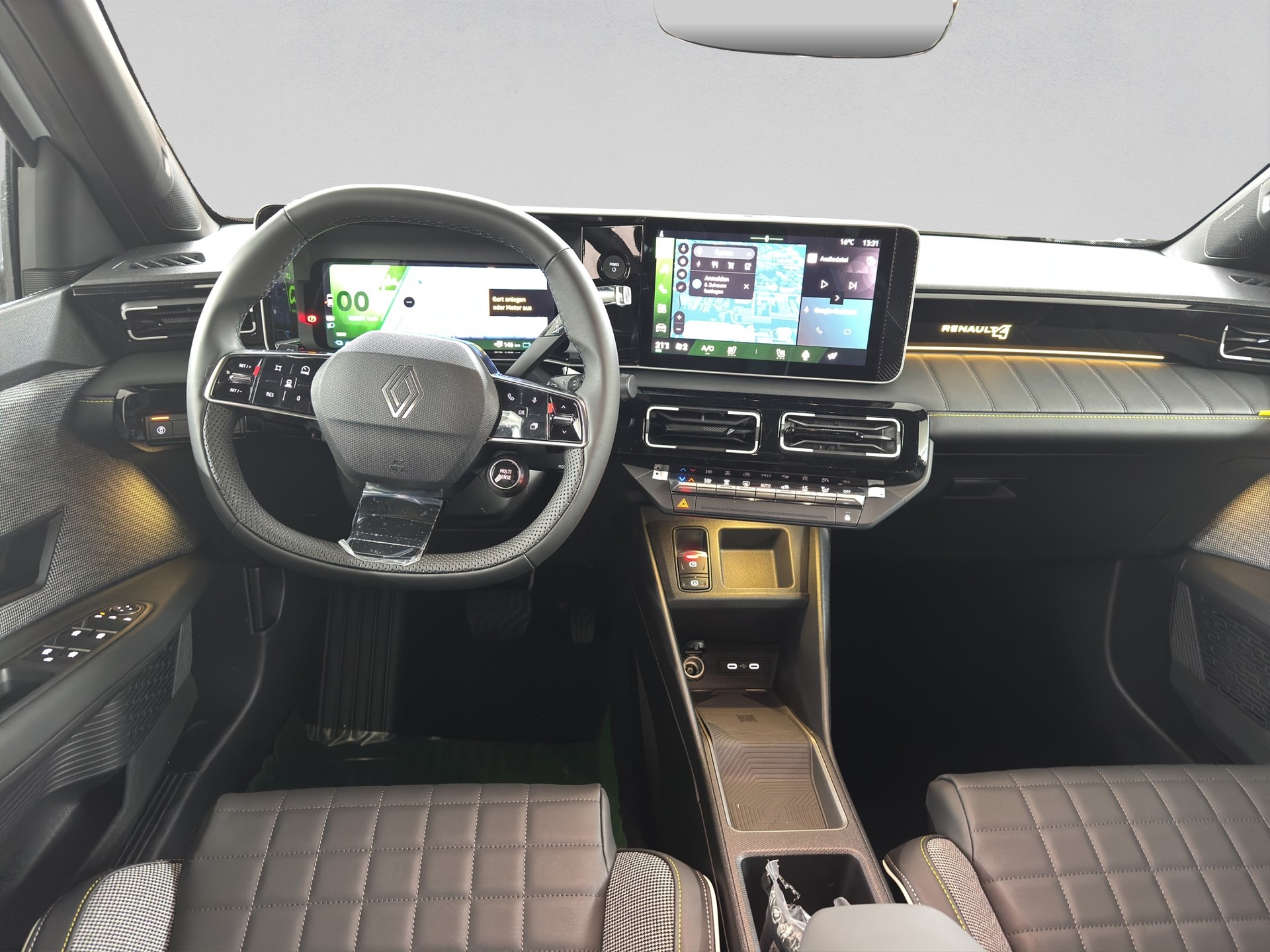 RENAULT R4 E-Tech Comfort Range 52 kWh Iconic-image-8
