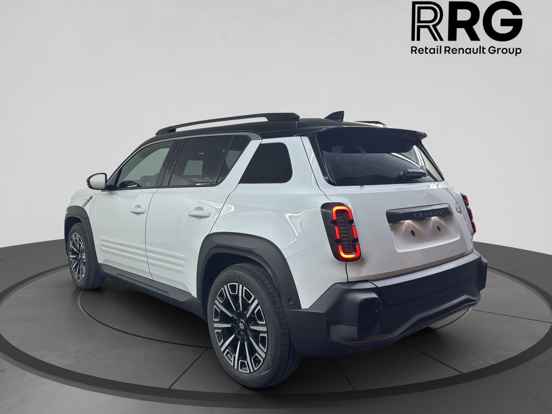 RENAULT R4 E-Tech Comfort Range 52 kWh Iconic-image-3