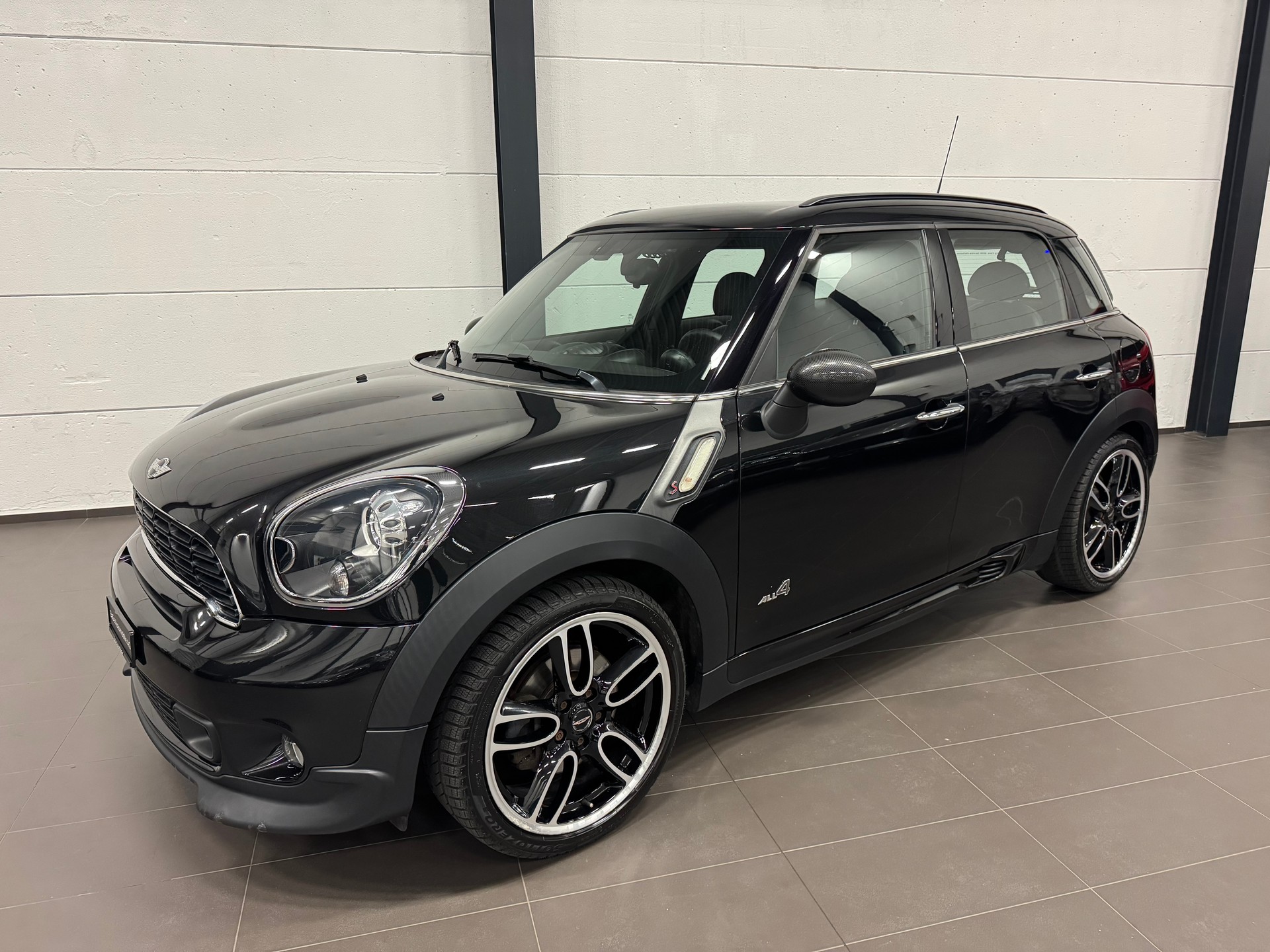 MINI Countryman Cooper S ALL4 Snowhill-image-0