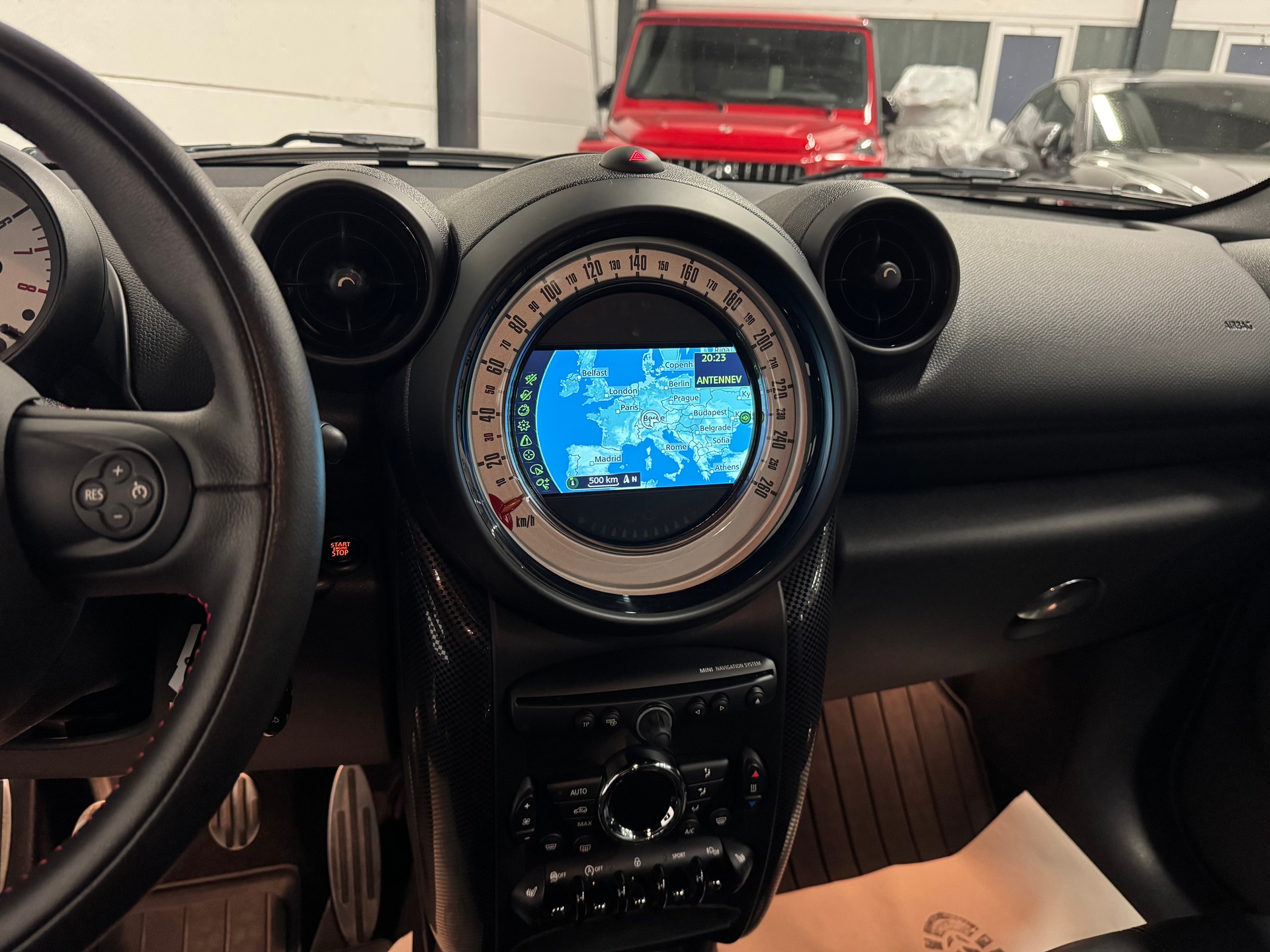 MINI Countryman Cooper S ALL4 Snowhill-image-23