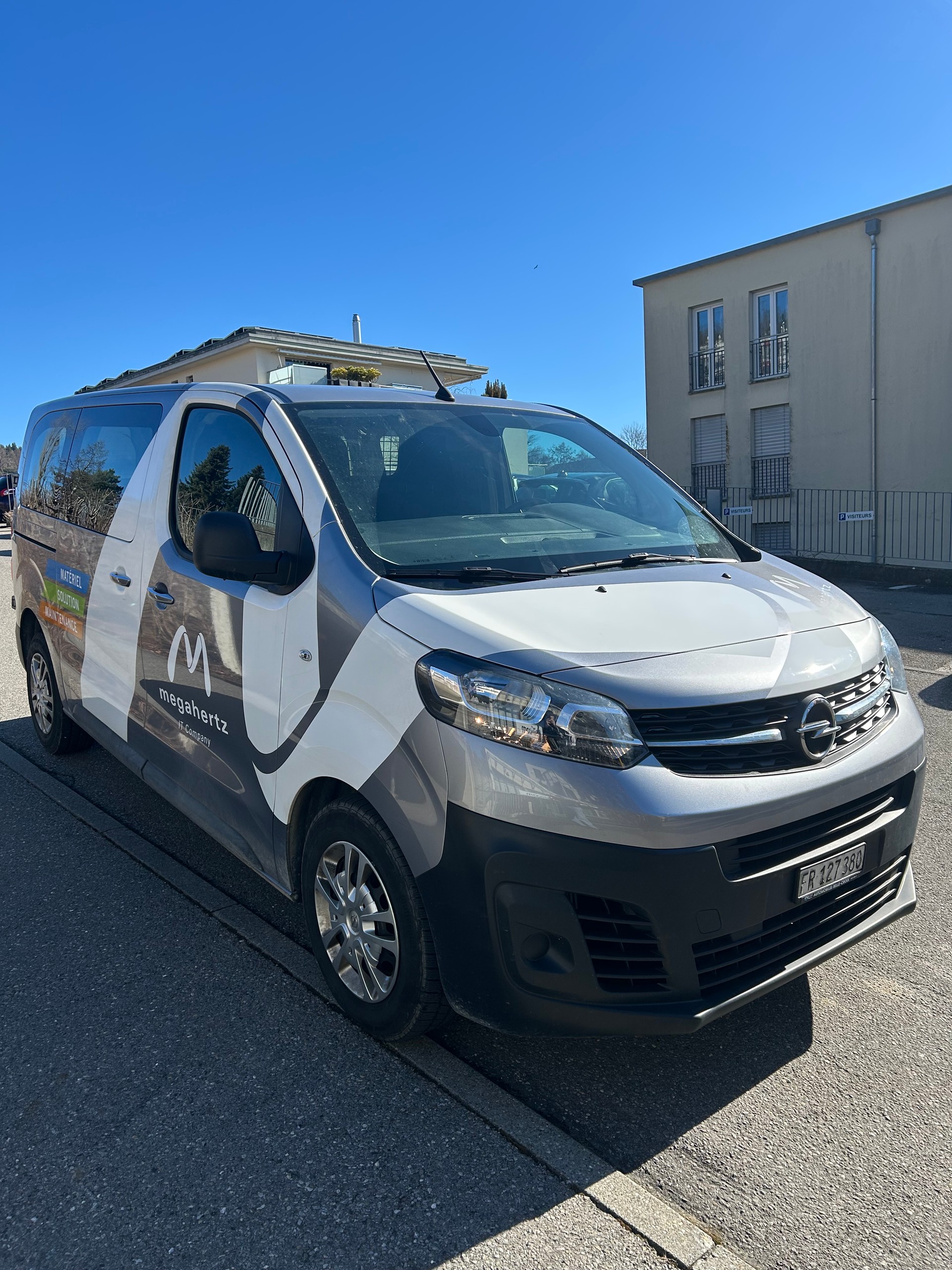 OPEL Vivaro Cargo 2.0 D Enjoy s/s M Aut. EN-image-2