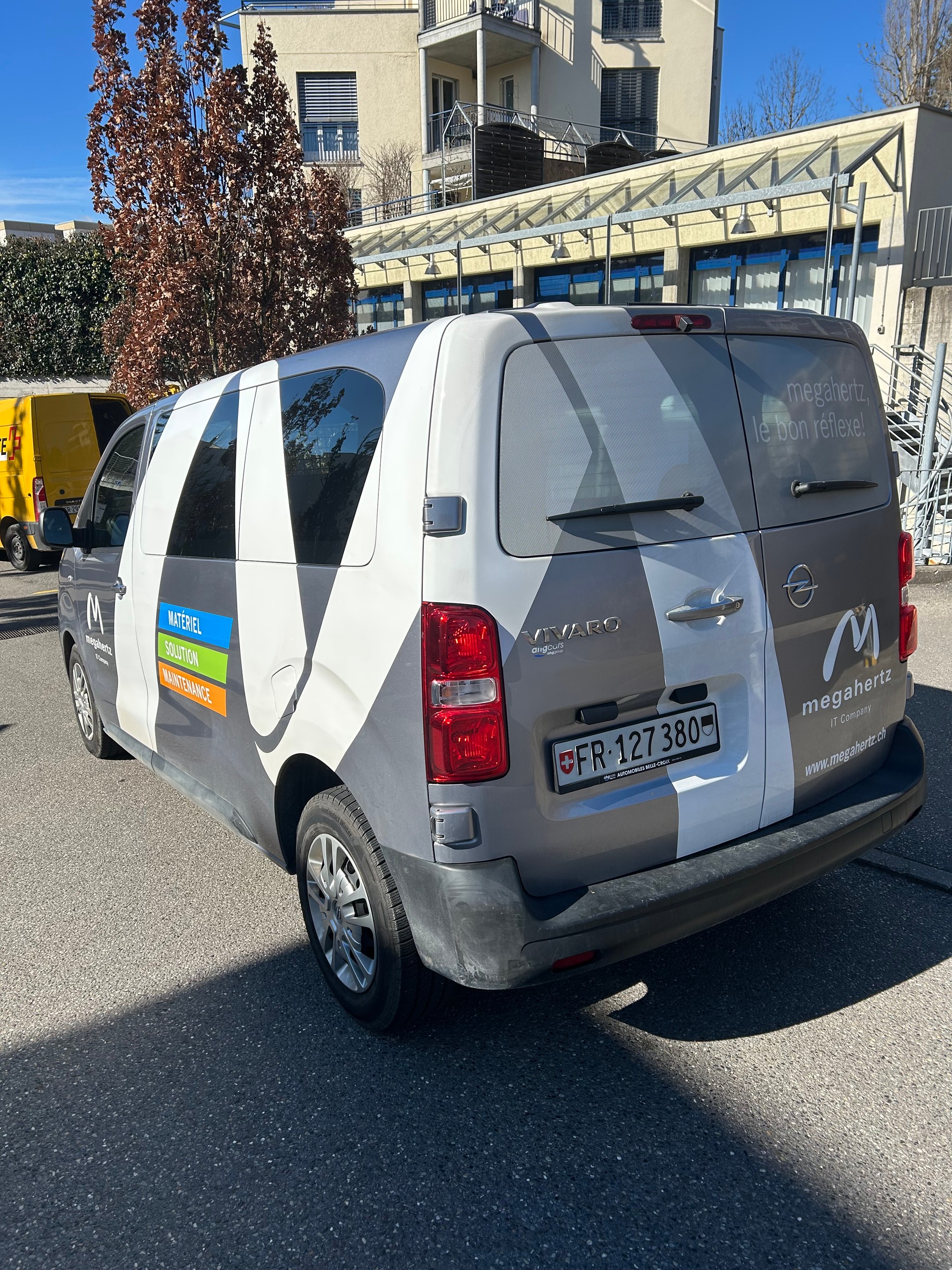 OPEL Vivaro Cargo 2.0 D Enjoy s/s M Aut. EN-image-4