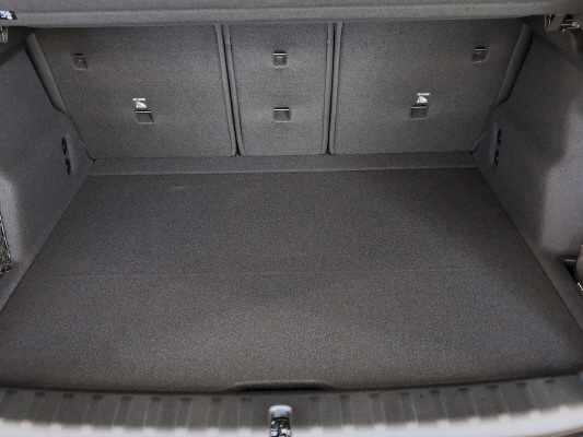 BMW X1 sDrive 18d xLine-image-12