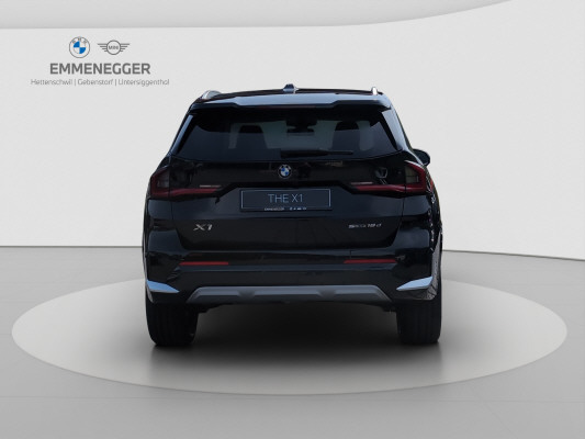 BMW X1 sDrive 18d xLine-image-6