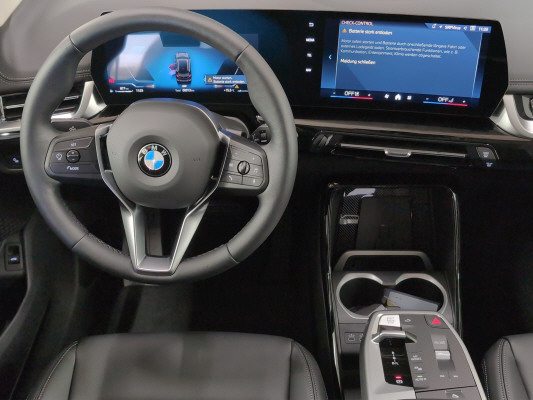 BMW X1 sDrive 18d xLine-image-10