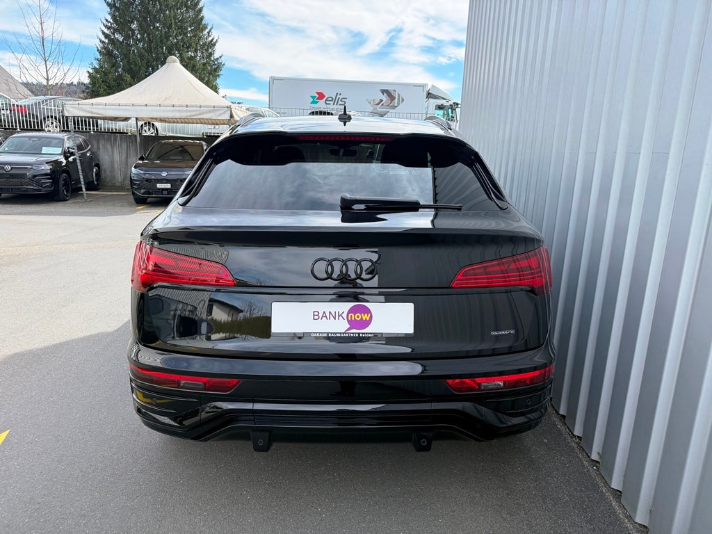 AUDI Q5 Sportback 40 TDI Blackedition quattro S-tronic-image-4