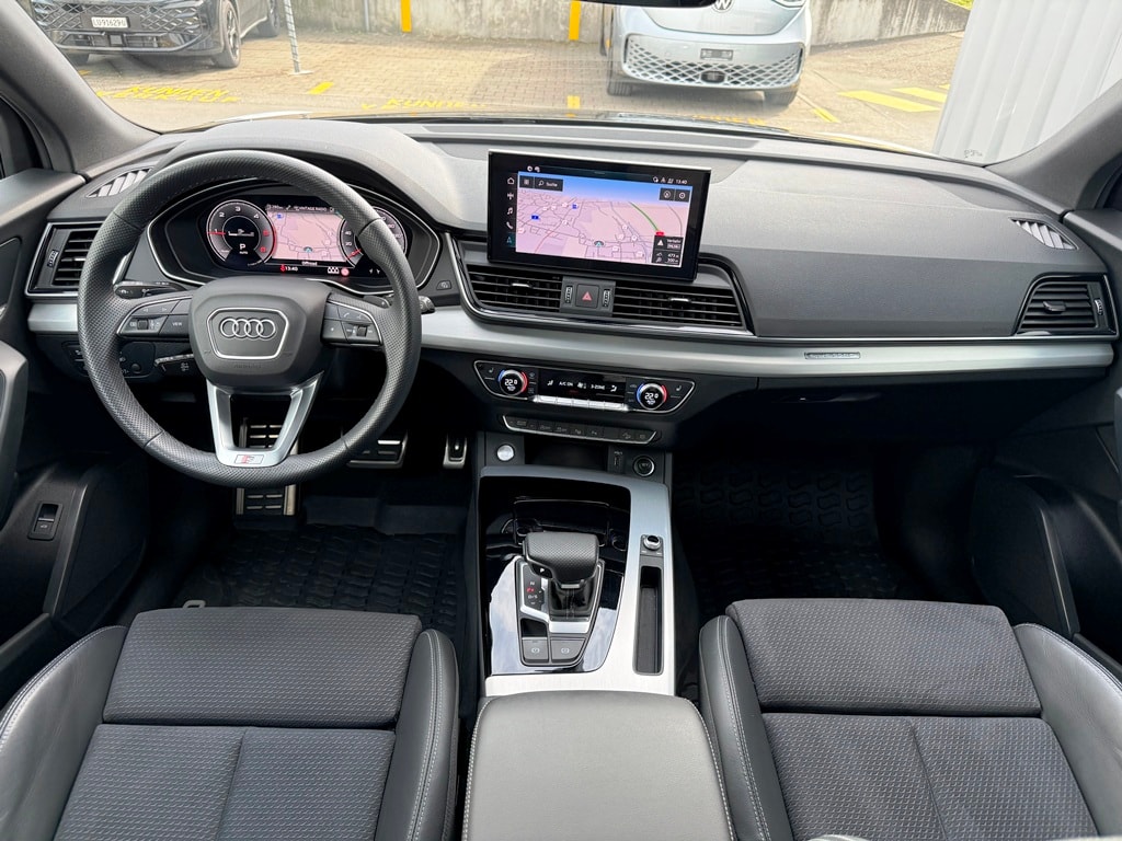 AUDI Q5 Sportback 40 TDI Blackedition quattro S-tronic-image-7