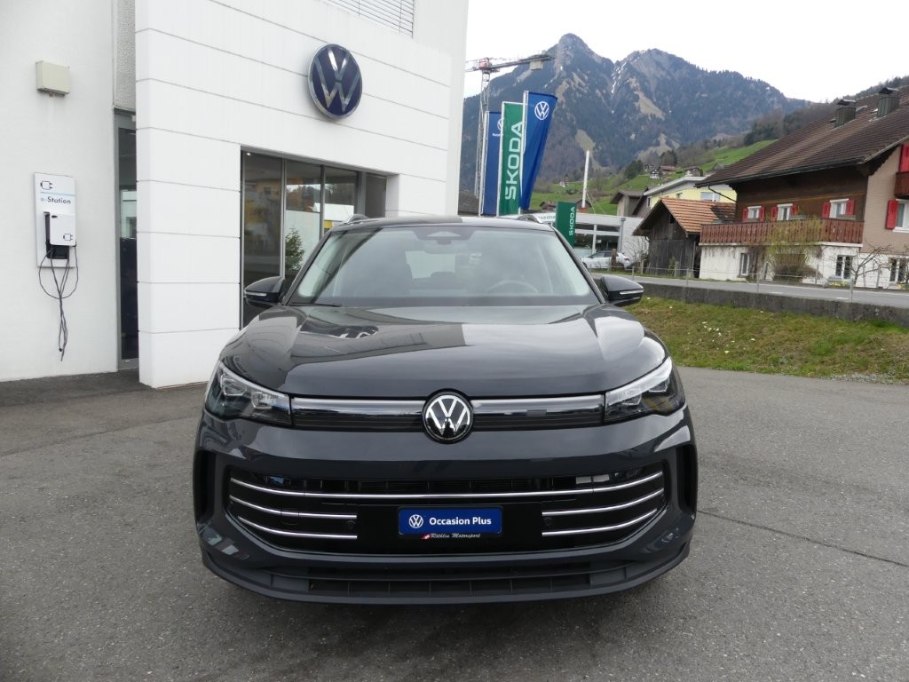 VW Tiguan 2.0 TDI SCR Elegance 4Motion DSG-image-5