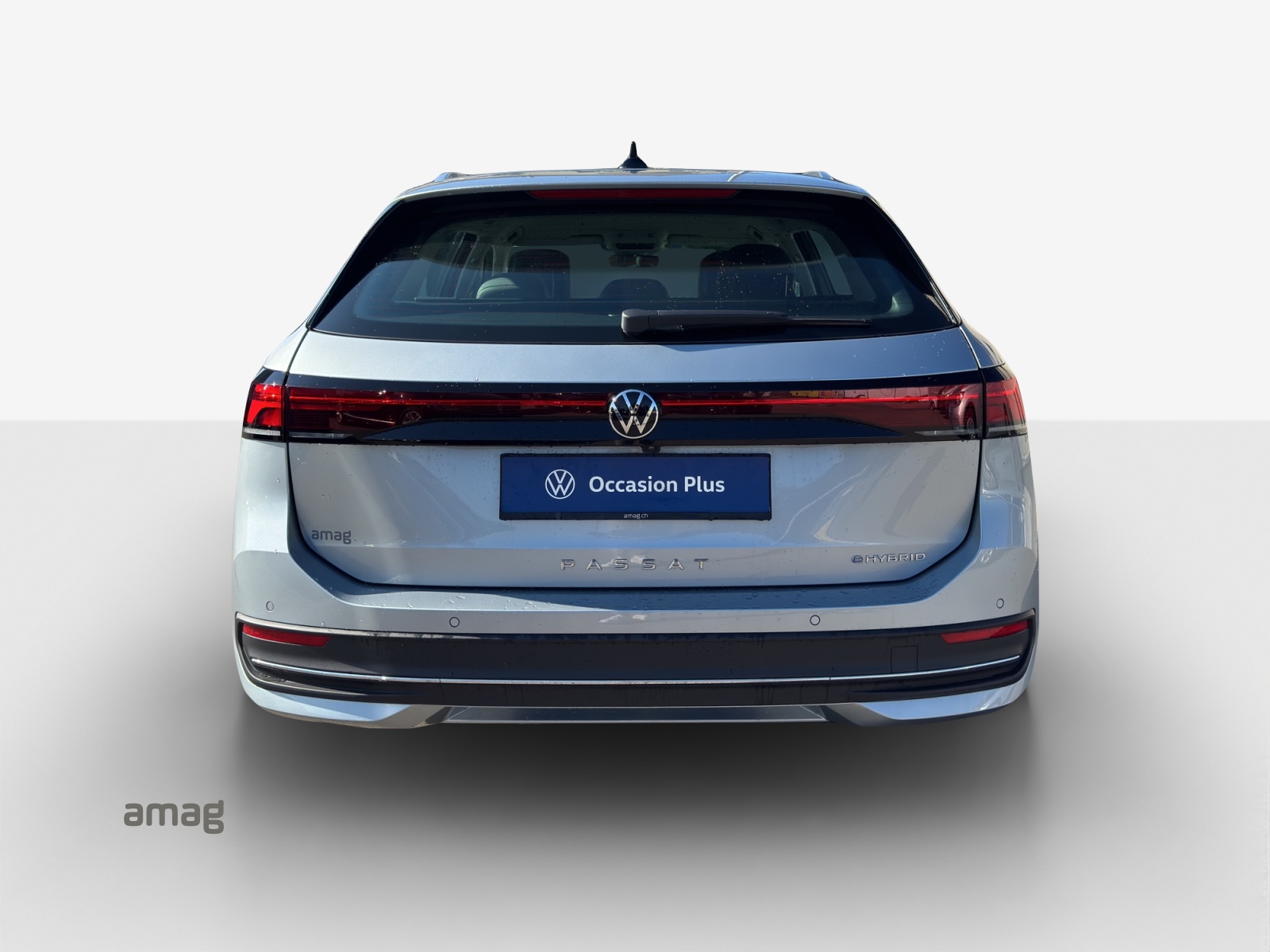 VW Passat Variant 1.5 TSI evo2 Plug-In- Hybrid Business DSG-image-3