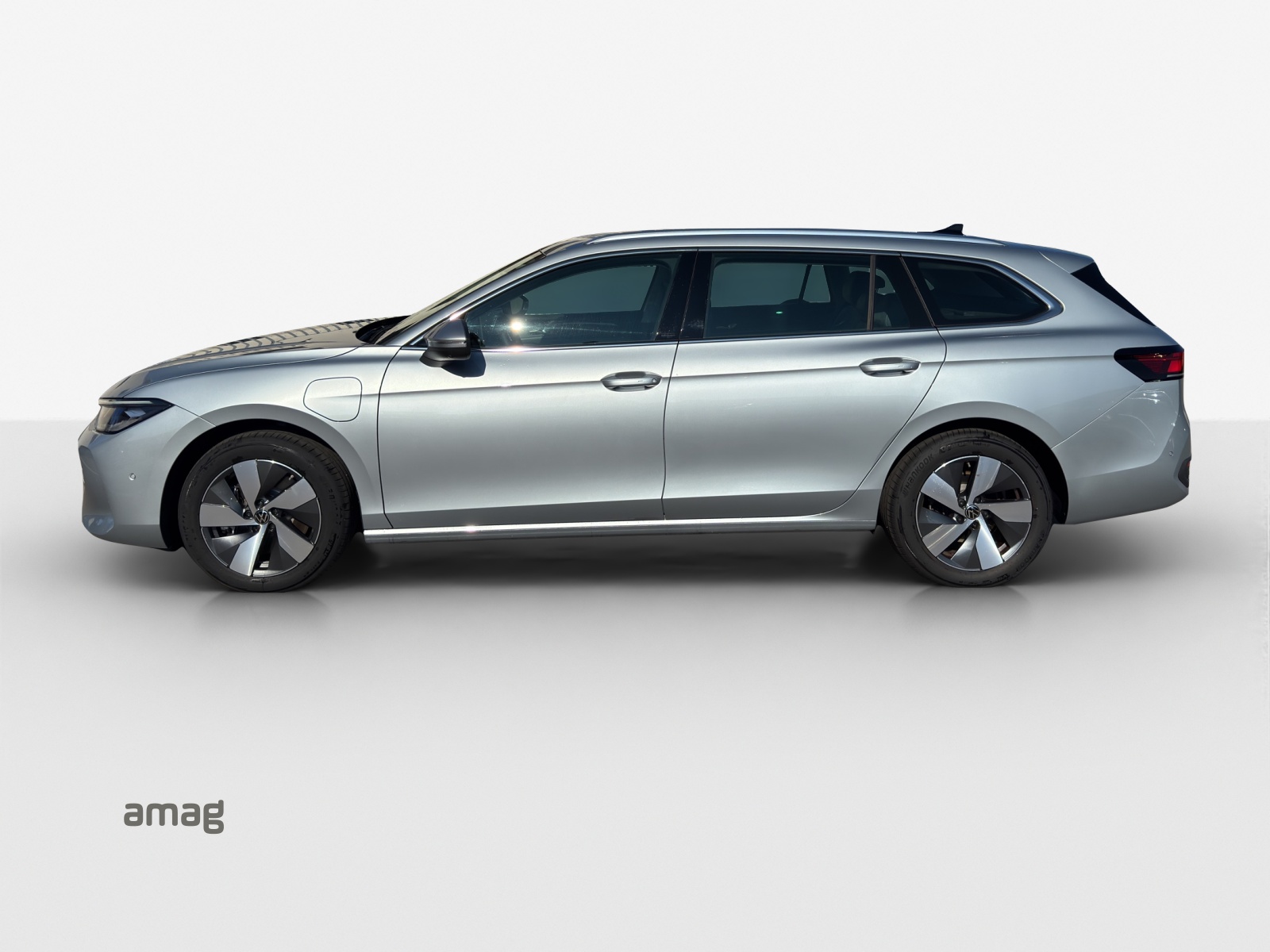VW Passat Variant 1.5 TSI evo2 Plug-In- Hybrid Business DSG-image-1