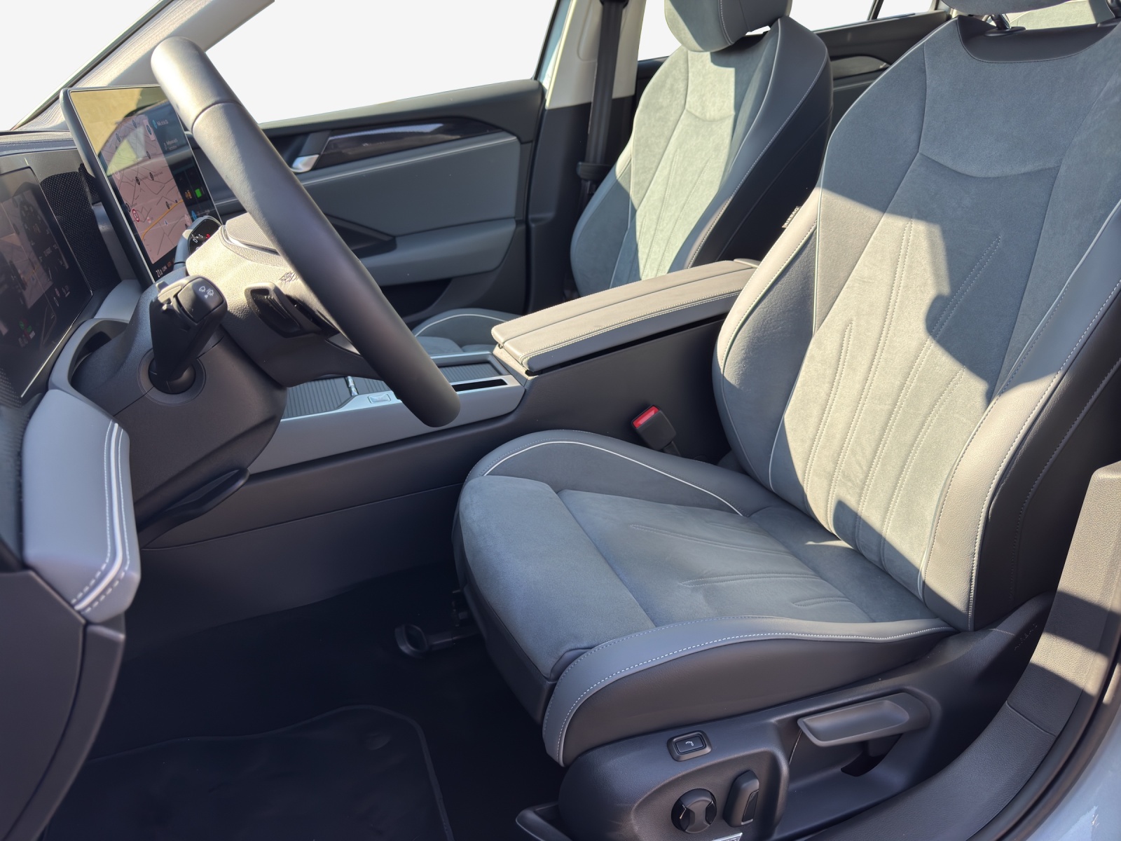VW Passat Variant 1.5 TSI evo2 Plug-In- Hybrid Business DSG-image-7