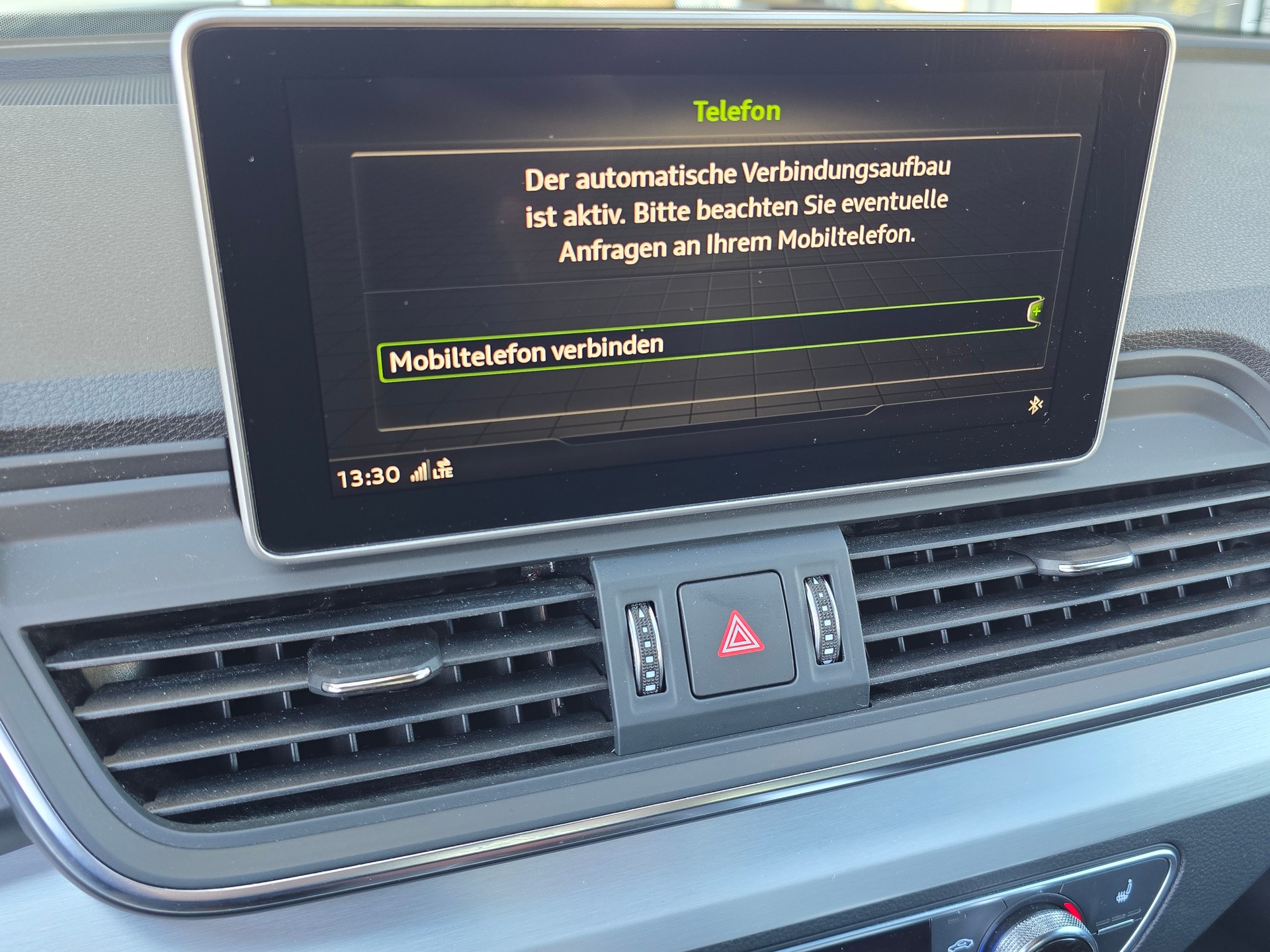 AUDI Q5 40 TDI S-Line Sport Quattro S-tronic-image-25