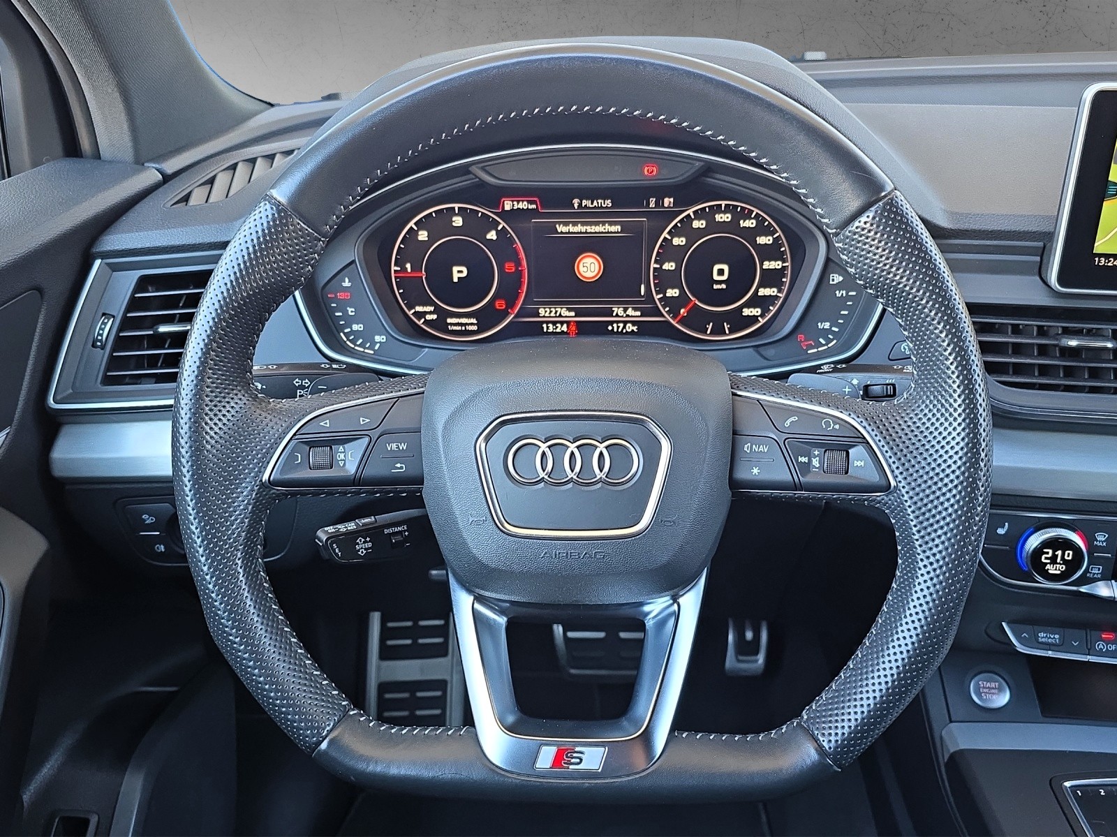 AUDI Q5 40 TDI S-Line Sport Quattro S-tronic-image-12