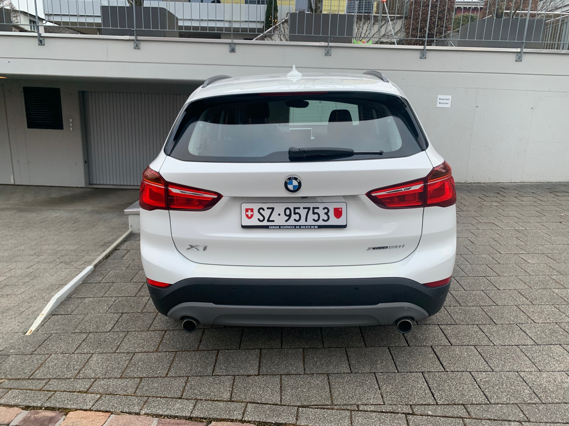 BMW X1 xDrive 20i Steptronic-image-2