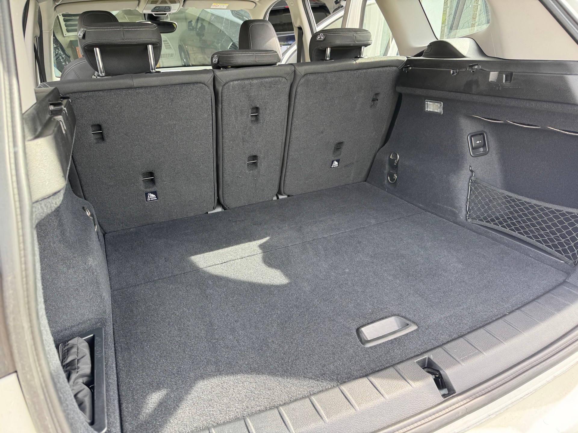 BMW X1 xDrive 20i Steptronic-image-12