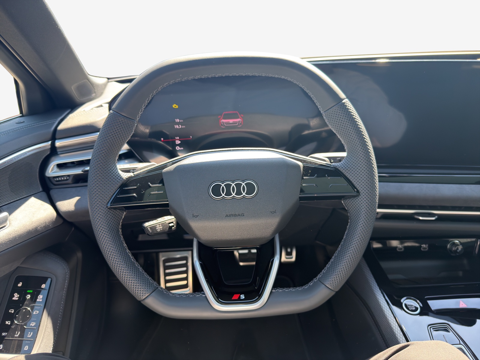 AUDI A5 Avant TDI quattro 150 kW Attraction S tronic-image-13
