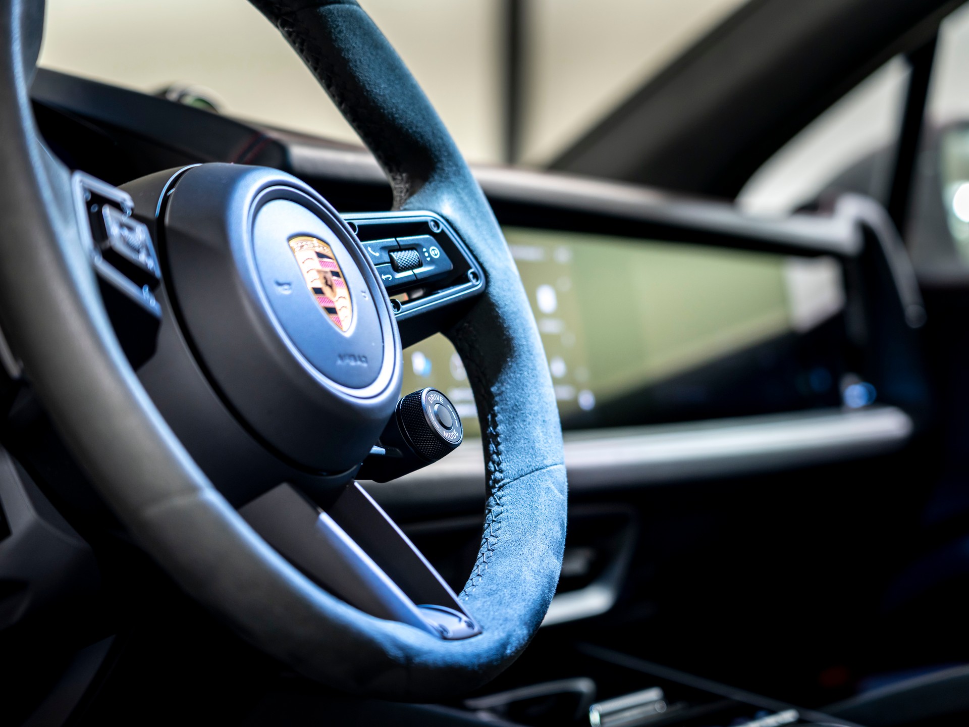 PORSCHE Cayenne GTS Tiptronic-image-17