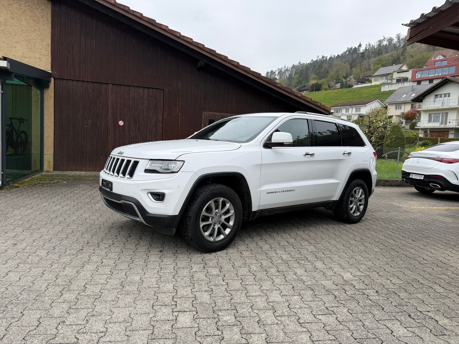 JEEP Grand Cherokee 3.0 CRD Limited Automatic-image-1