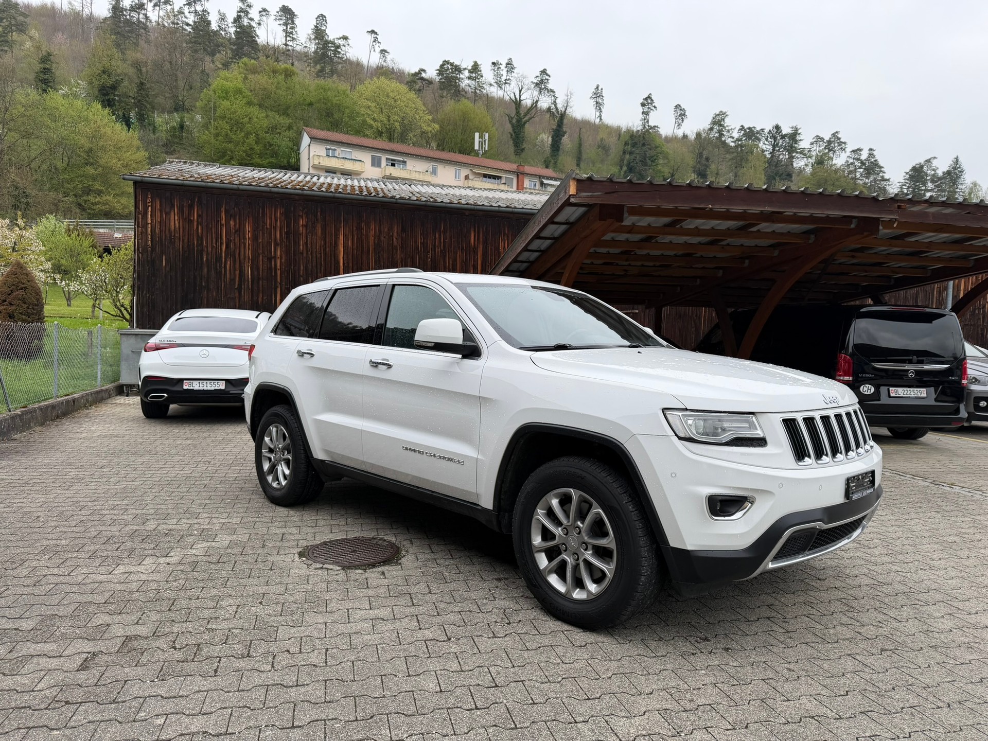 JEEP Grand Cherokee 3.0 CRD Limited Automatic-image-3