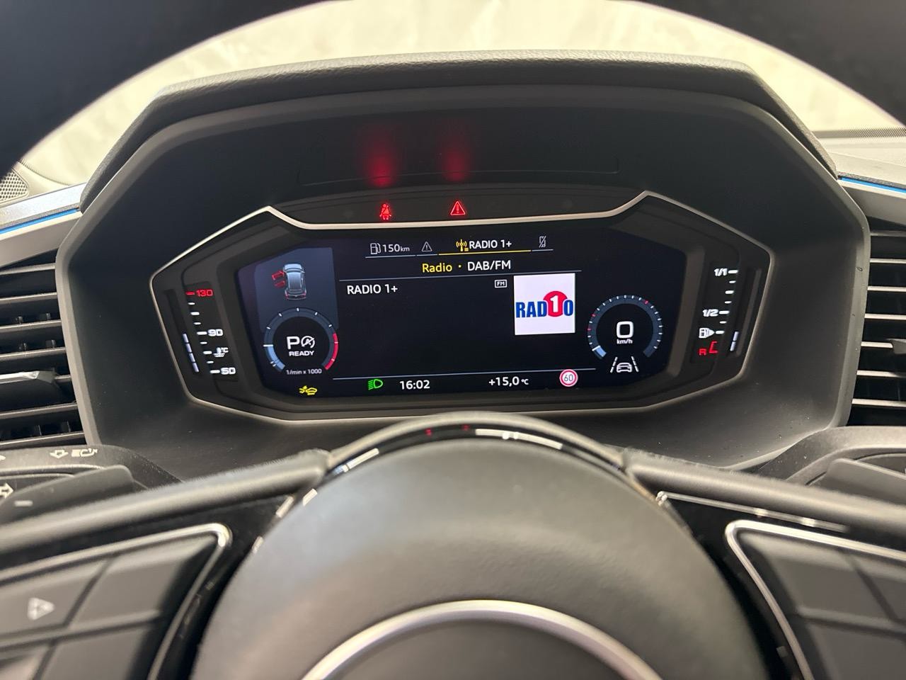 AUDI A1 Sportback 30 TFSI S Line Black Edition S-tronic-image-9