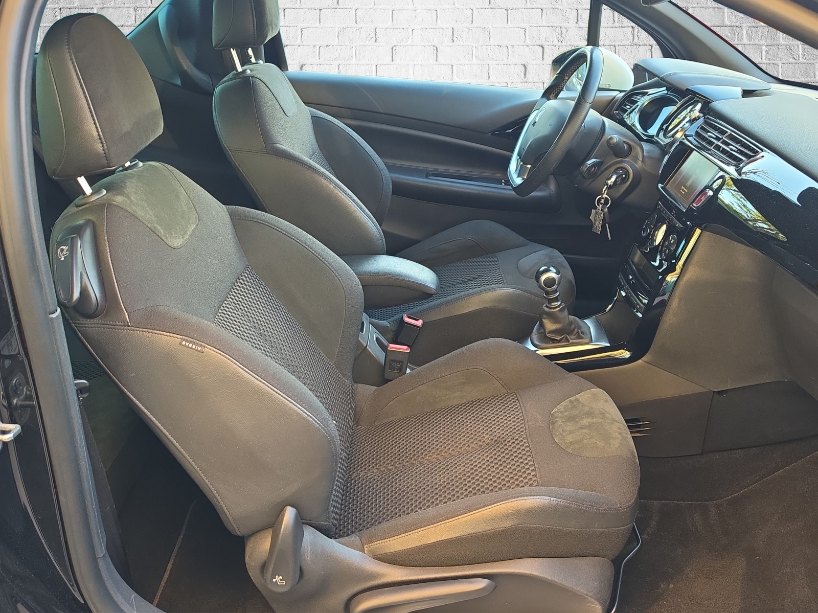 DS AUTOMOBILES DS 3 1.2 PureTech SO Chic-image-7