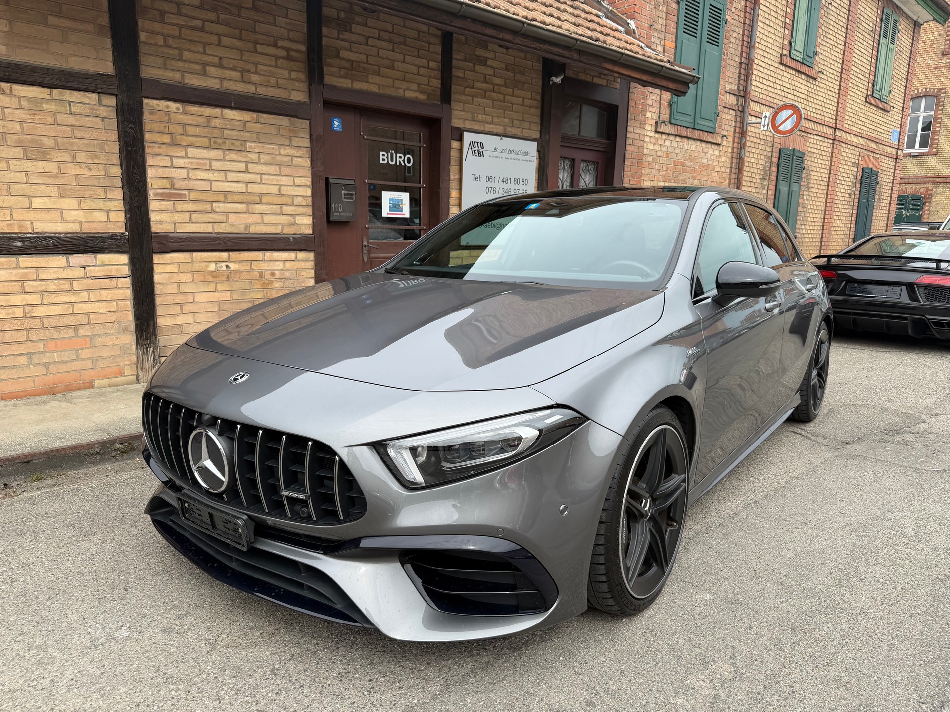 MERCEDES-BENZ A 45 AMG 4Matic+ Speedshift-image-1