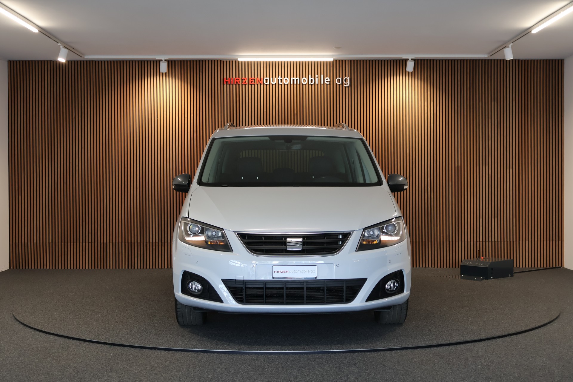 SEAT Alhambra 2.0 TDI FR Line 4Drive 7 Sitze-image-7
