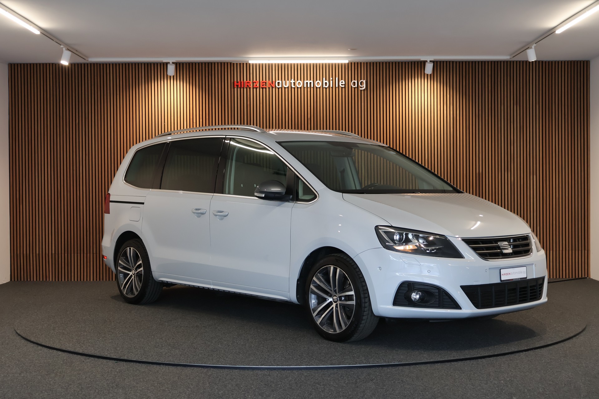SEAT Alhambra 2.0 TDI FR Line 4Drive 7 Sitze-image-6
