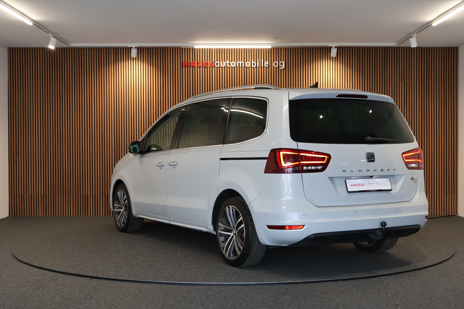 SEAT Alhambra 2.0 TDI FR Line 4Drive 7 Sitze-image-2