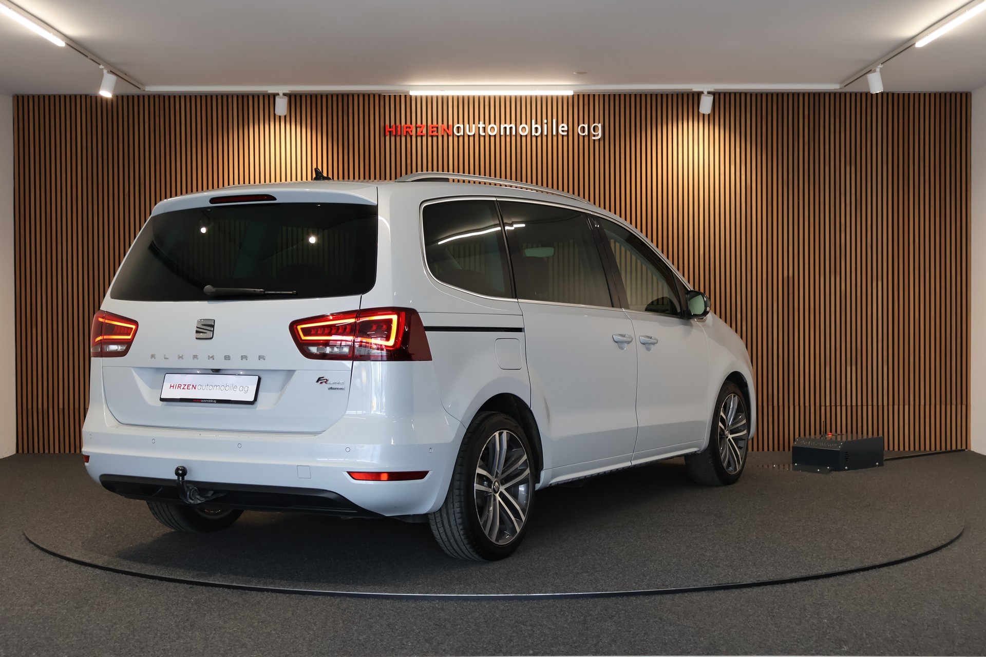 SEAT Alhambra 2.0 TDI FR Line 4Drive 7 Sitze-image-4