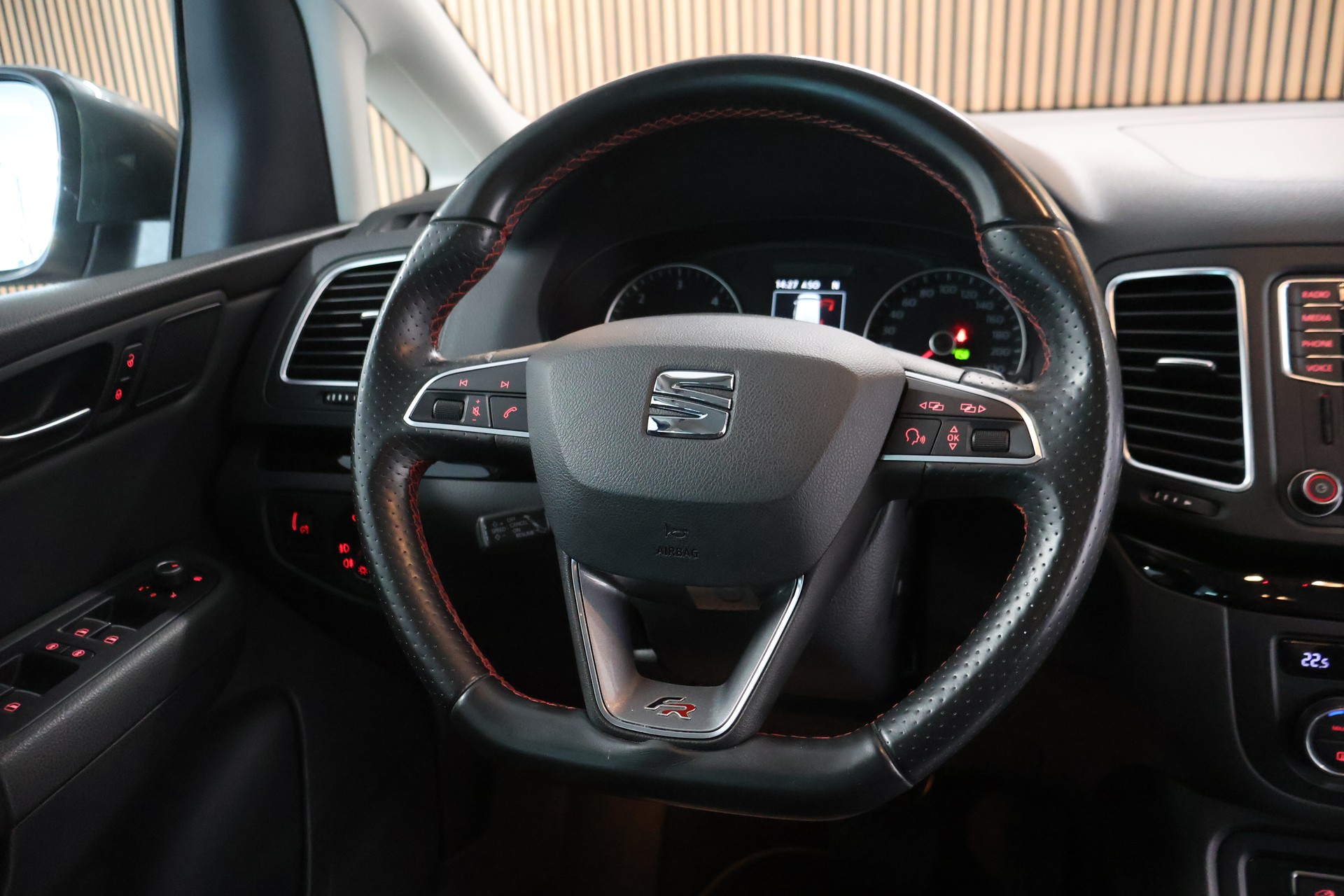 SEAT Alhambra 2.0 TDI FR Line 4Drive 7 Sitze-image-16