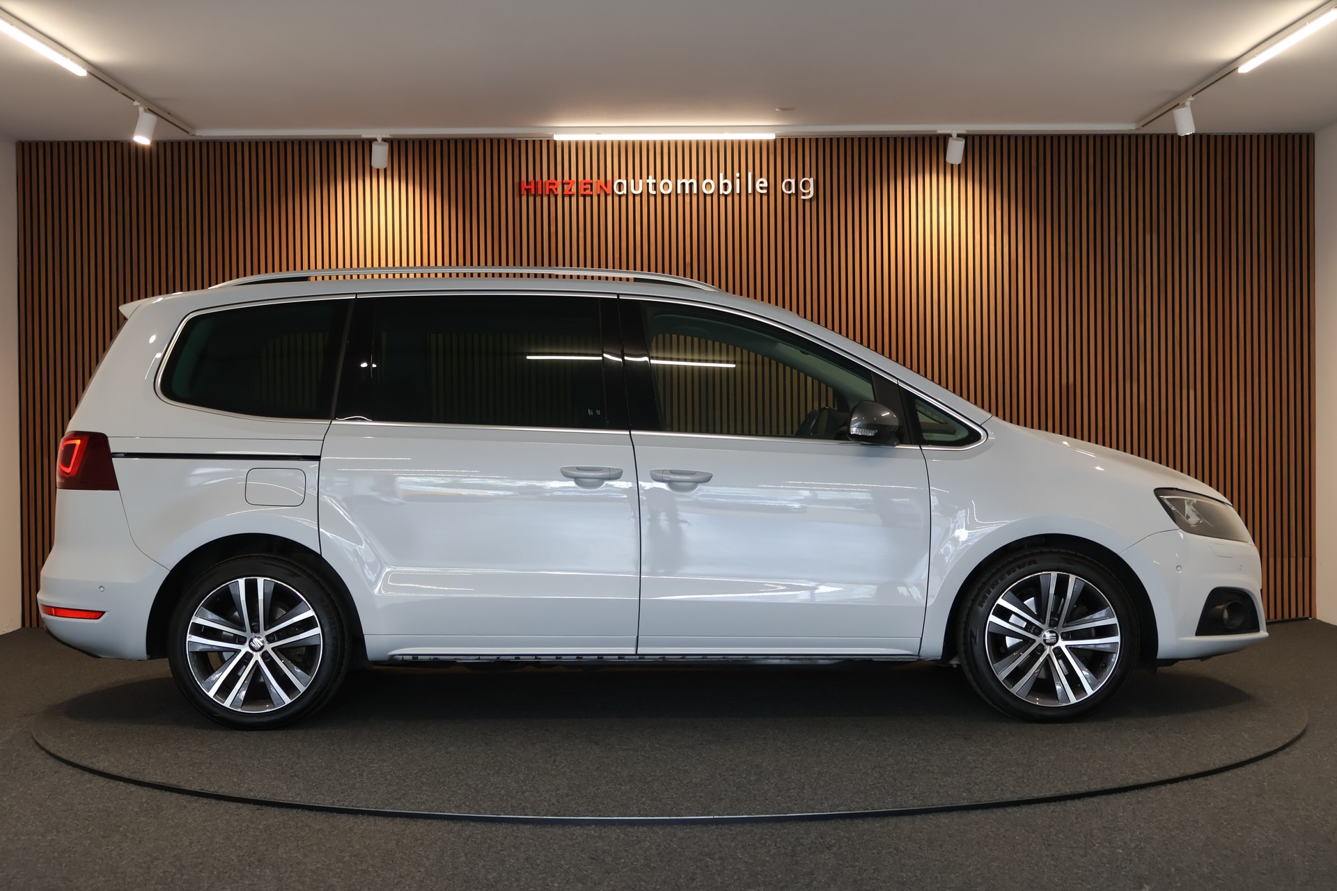 SEAT Alhambra 2.0 TDI FR Line 4Drive 7 Sitze-image-5