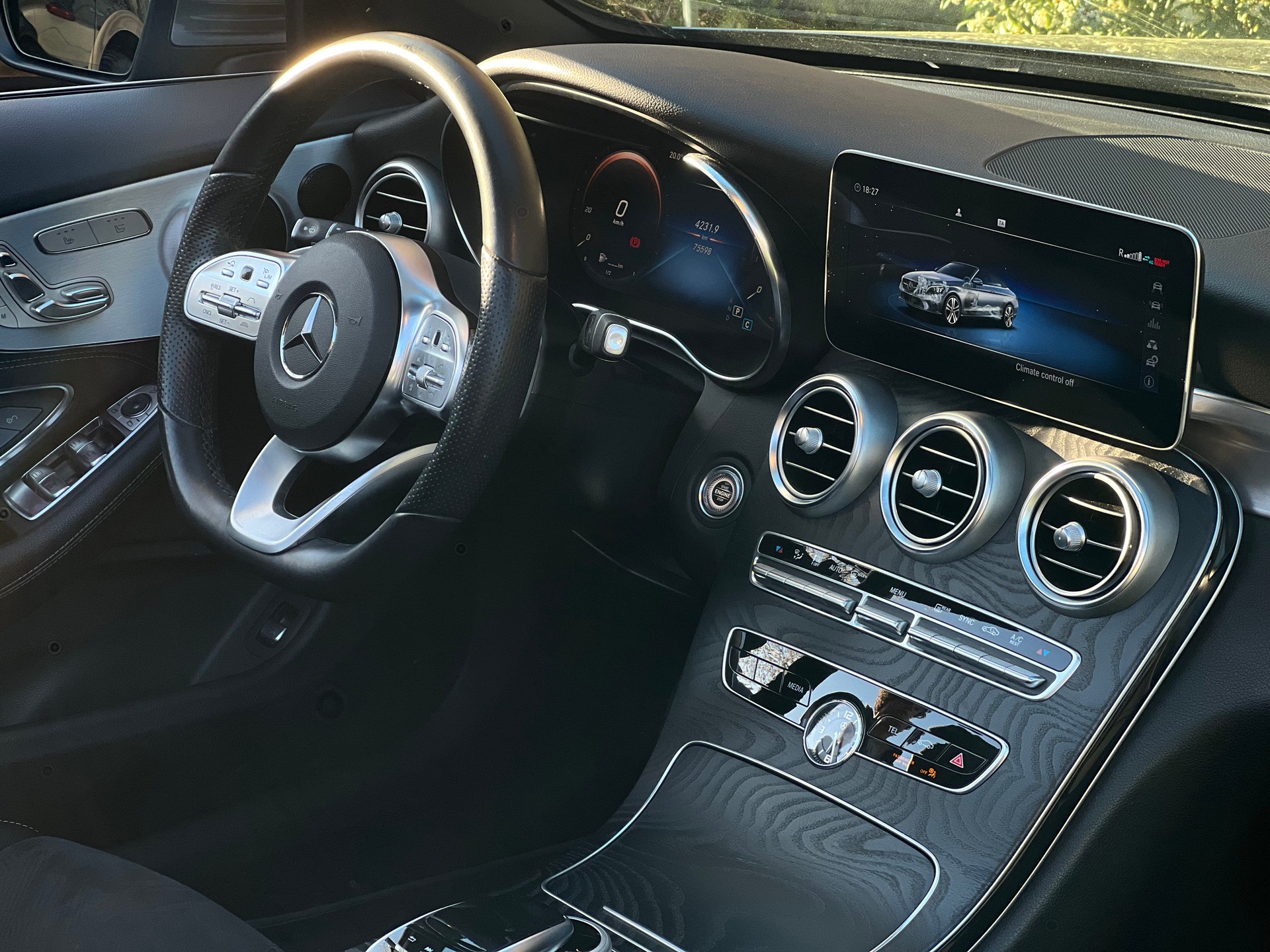 MERCEDES-BENZ C 200 Cabriolet 4Matic 9G-Tronic-image-13