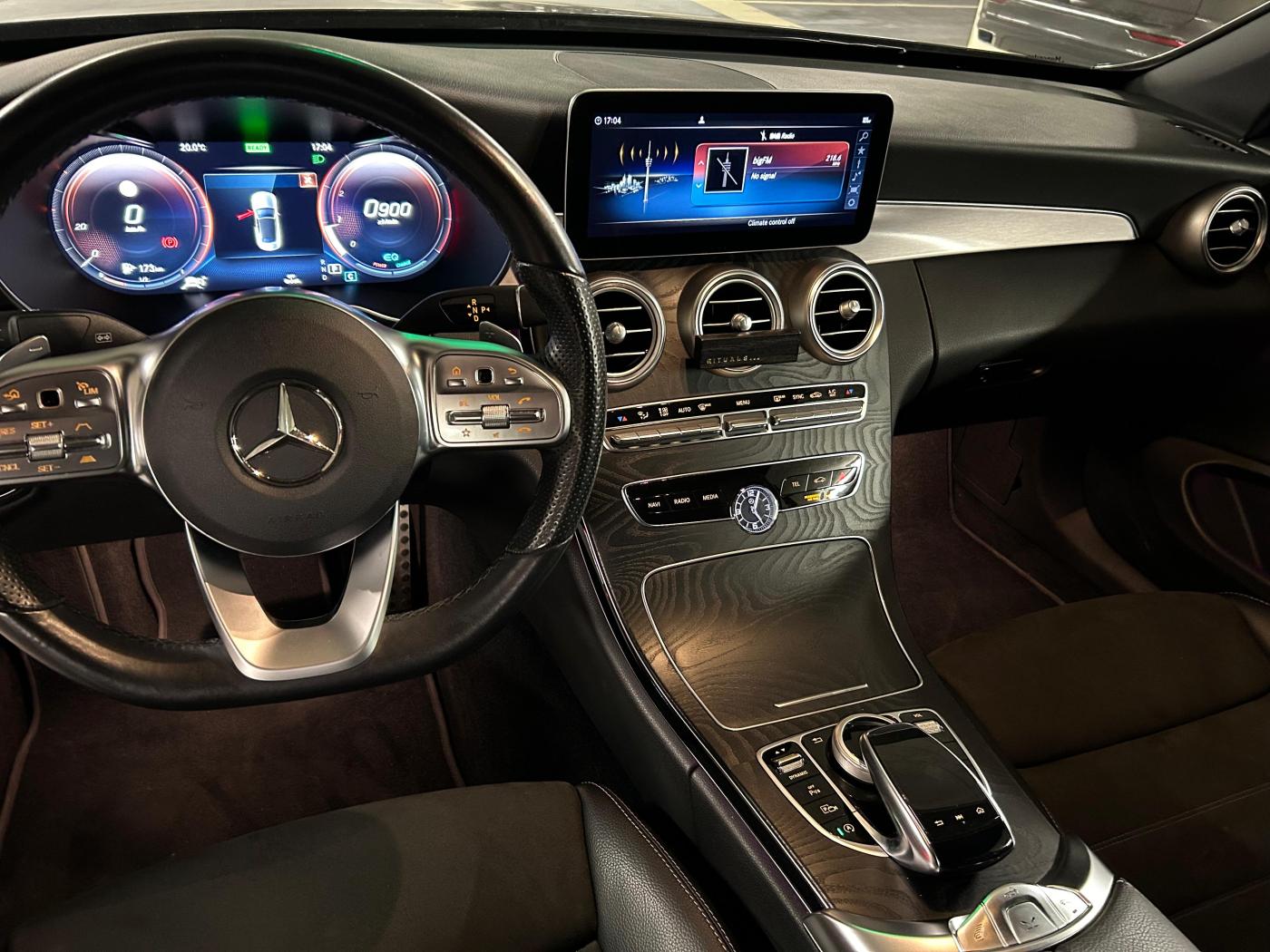 MERCEDES-BENZ C 200 Cabriolet 4Matic 9G-Tronic-image-12
