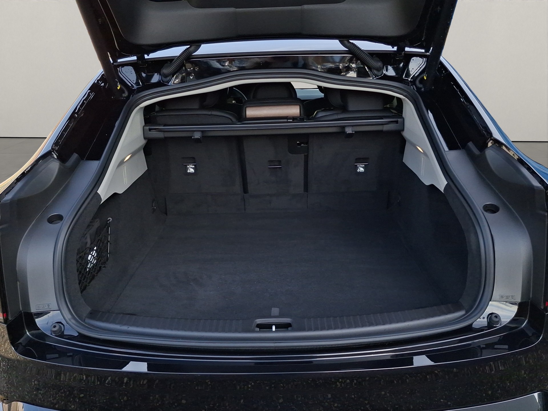 VOLVO ES90 Ultra-image-12