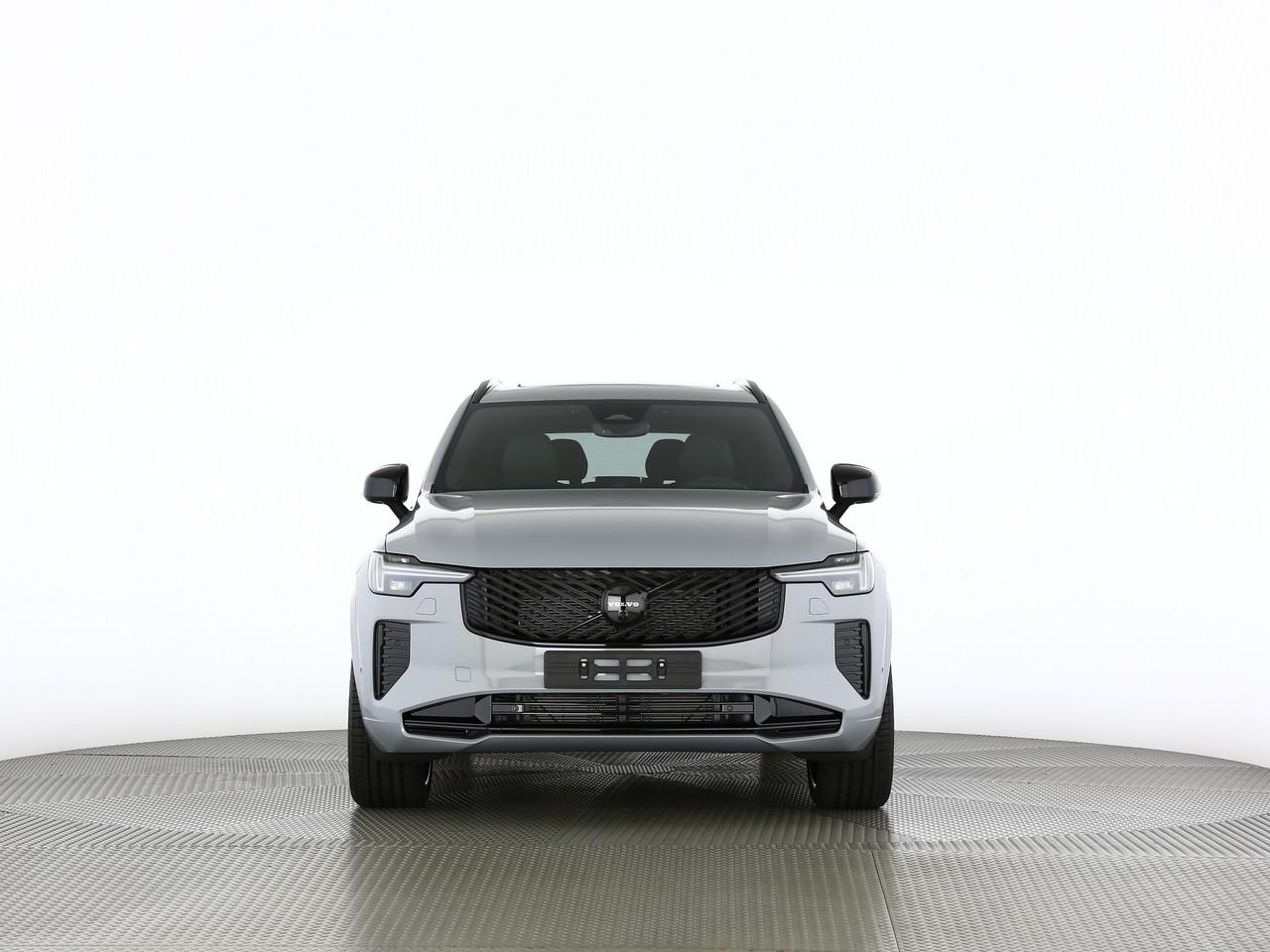 VOLVO XC90 2.0 B5 MH Black Edition AWD-image-4