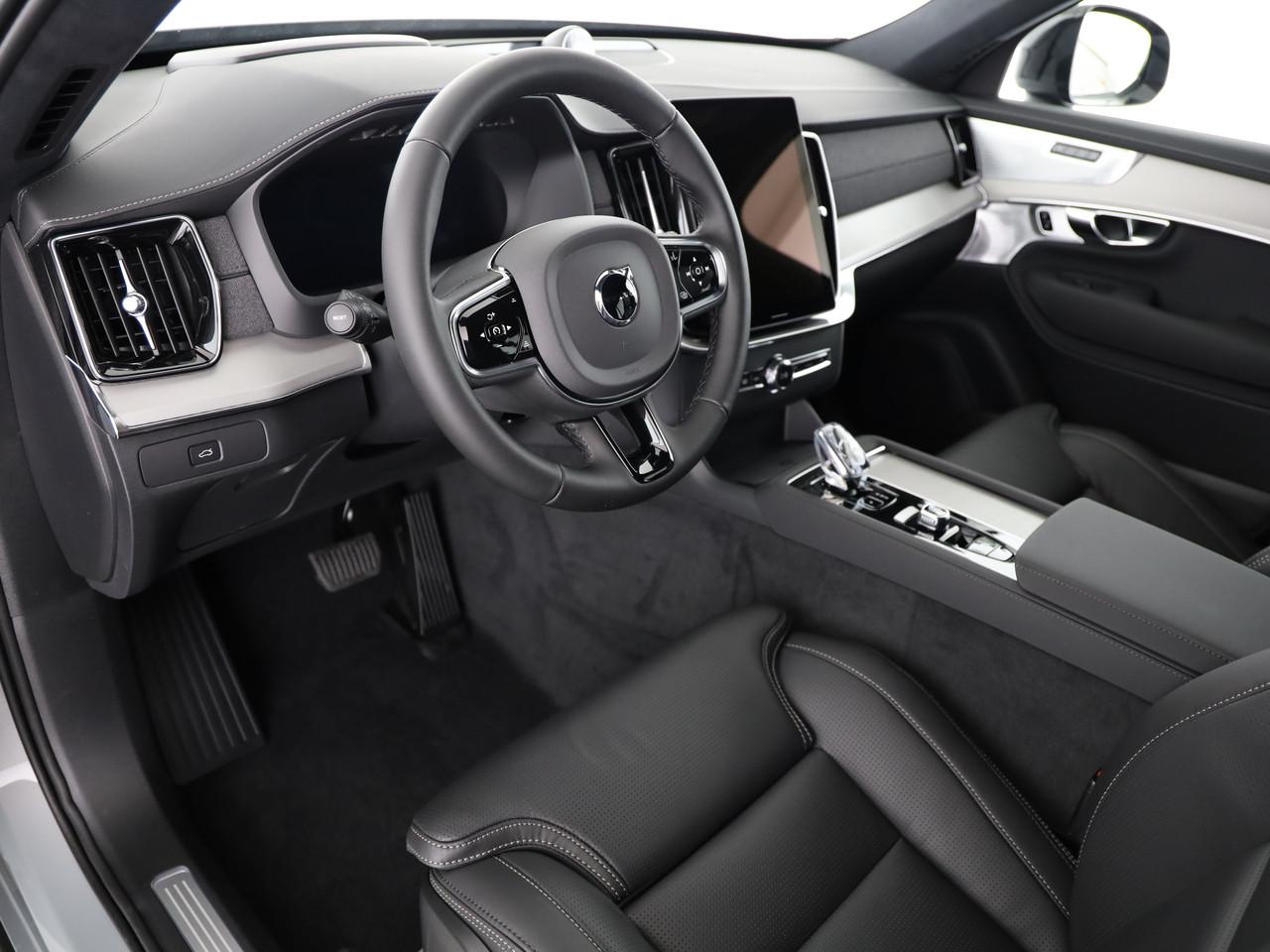VOLVO XC90 2.0 B5 MH Black Edition AWD-image-9