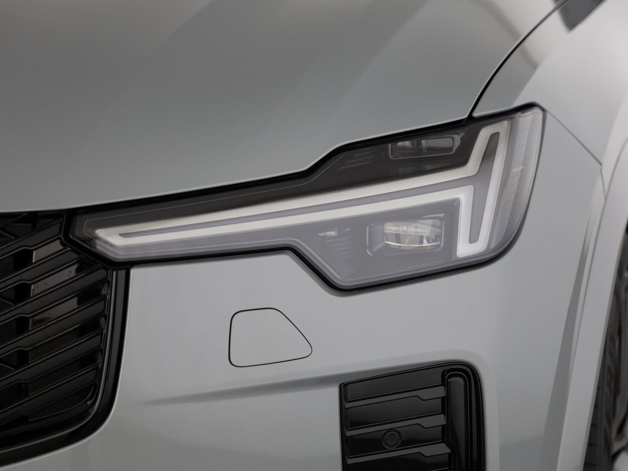 VOLVO XC90 2.0 B5 MH Black Edition AWD-image-6