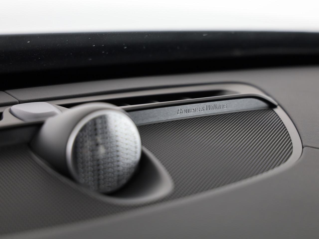 VOLVO XC90 2.0 B5 MH Black Edition AWD-image-18