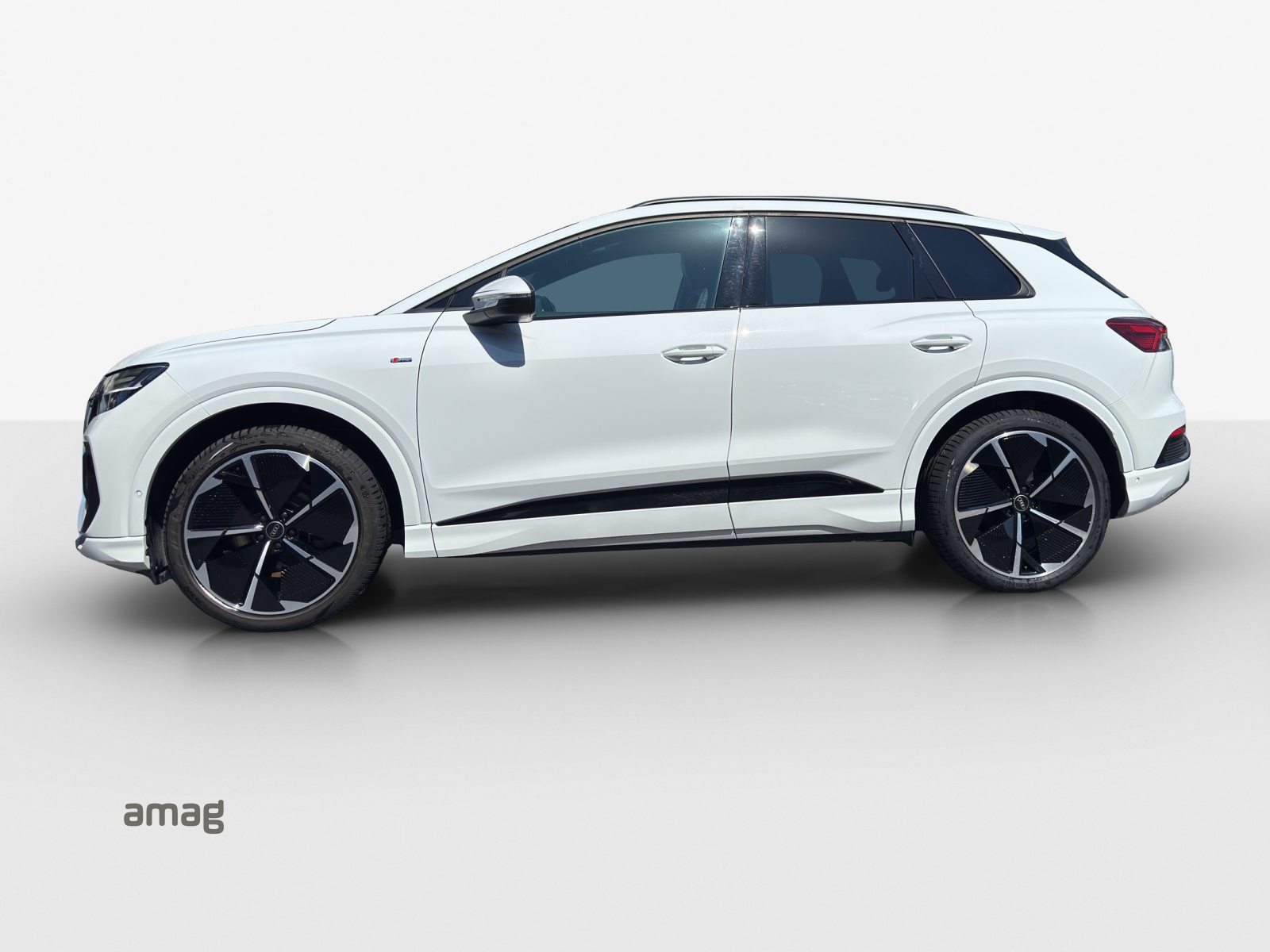AUDI Q4 e-tron 40-image-1
