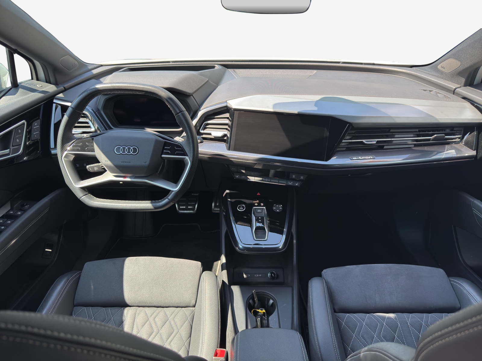 AUDI Q4 e-tron 40-image-8