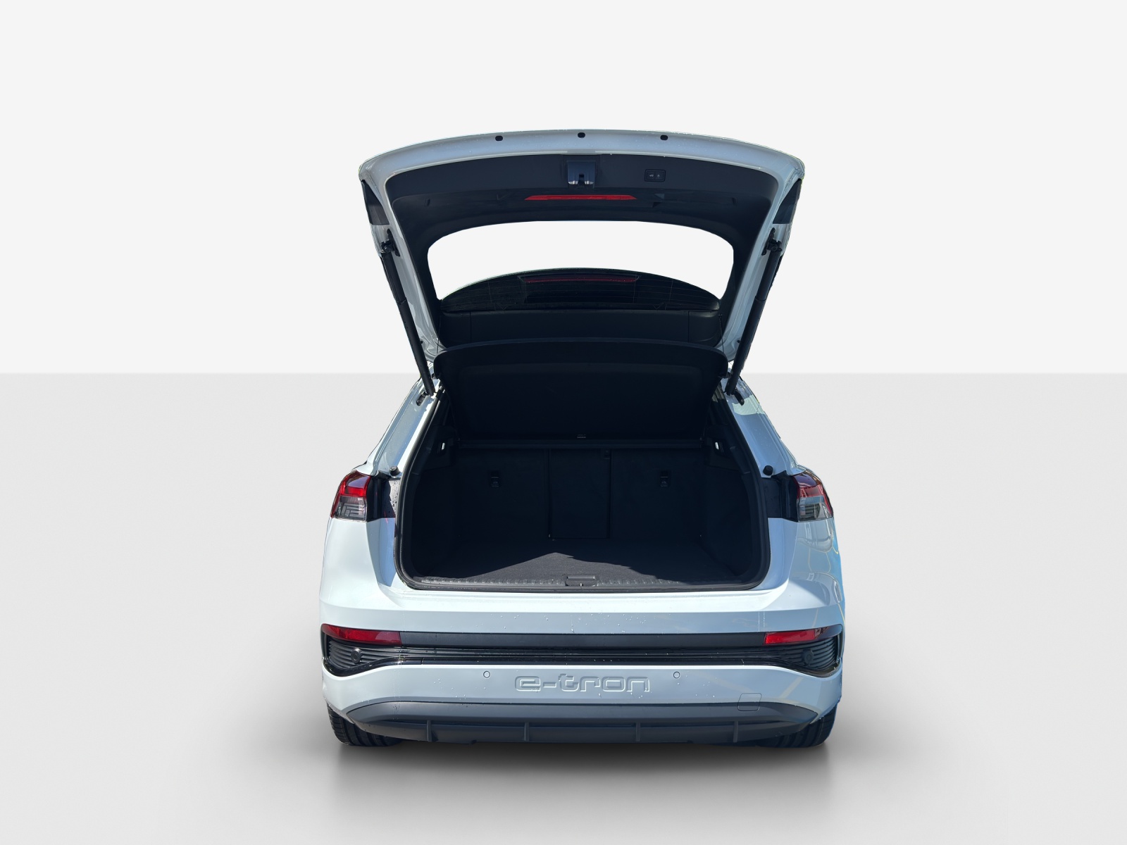 AUDI Q4 e-tron 40-image-12