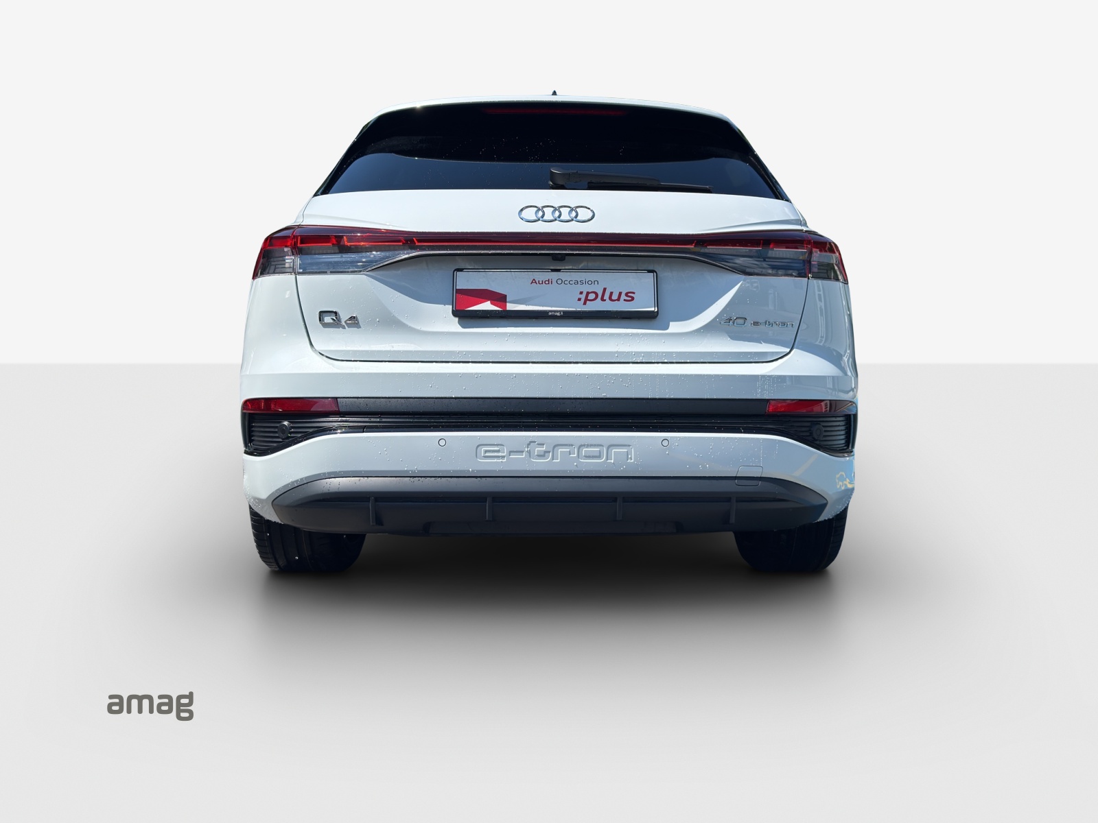 AUDI Q4 e-tron 40-image-3