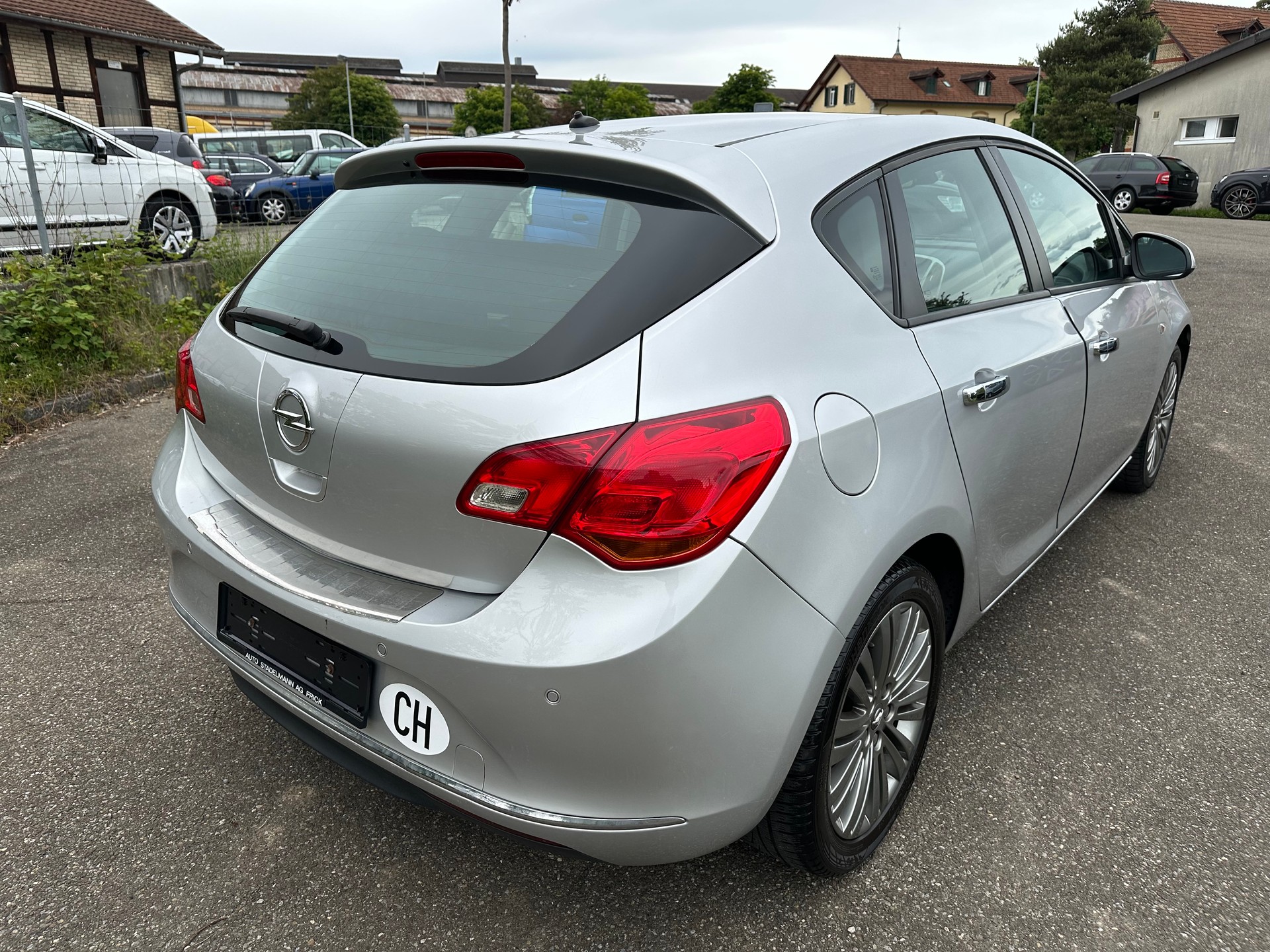 OPEL Astra 1.4i 16V Turbo Anniversary Edition Automatic-image-5