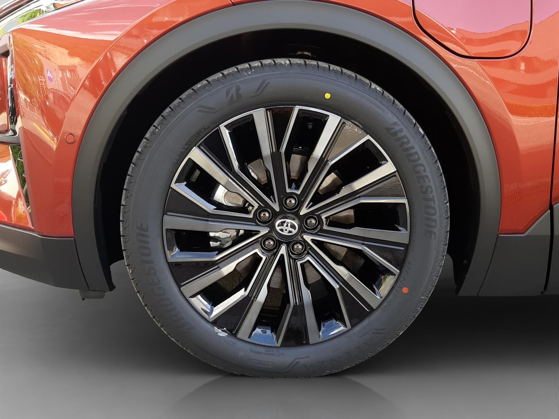 TOYOTA C-HR+ Premium AWD-image-14