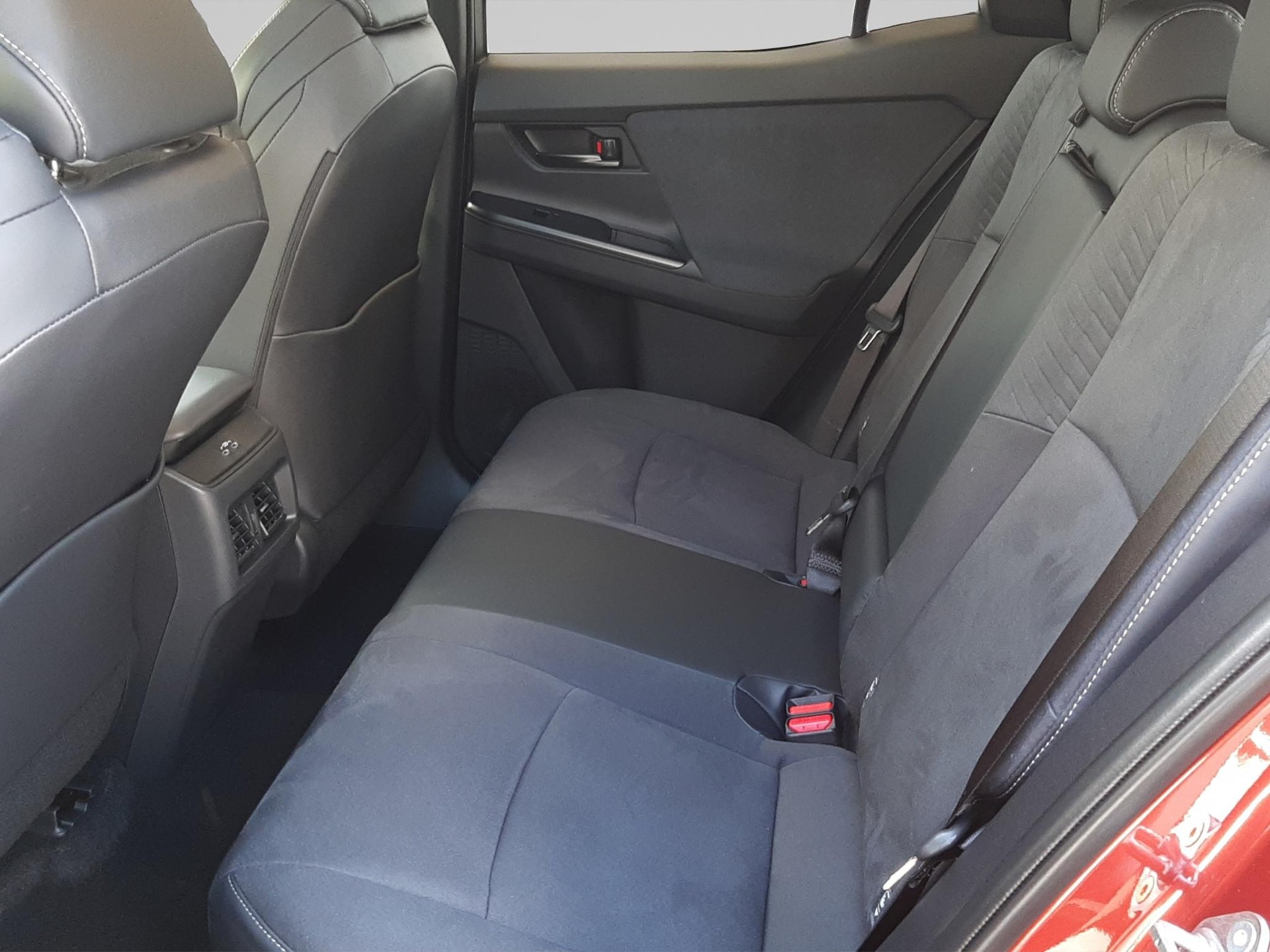 TOYOTA C-HR+ Premium AWD-image-12
